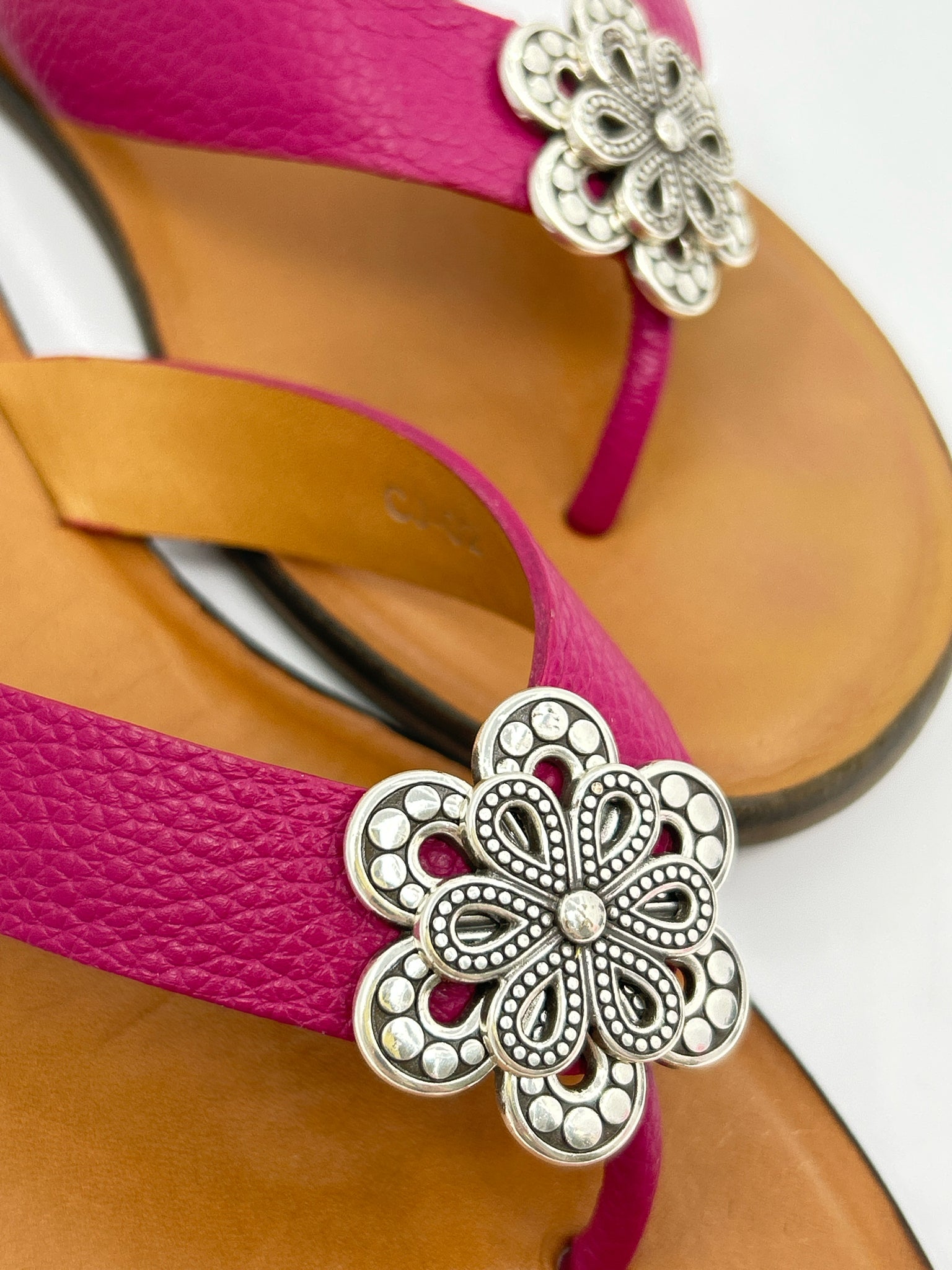 BRIGHTON Size 6.5M Orchid Women Sandal
