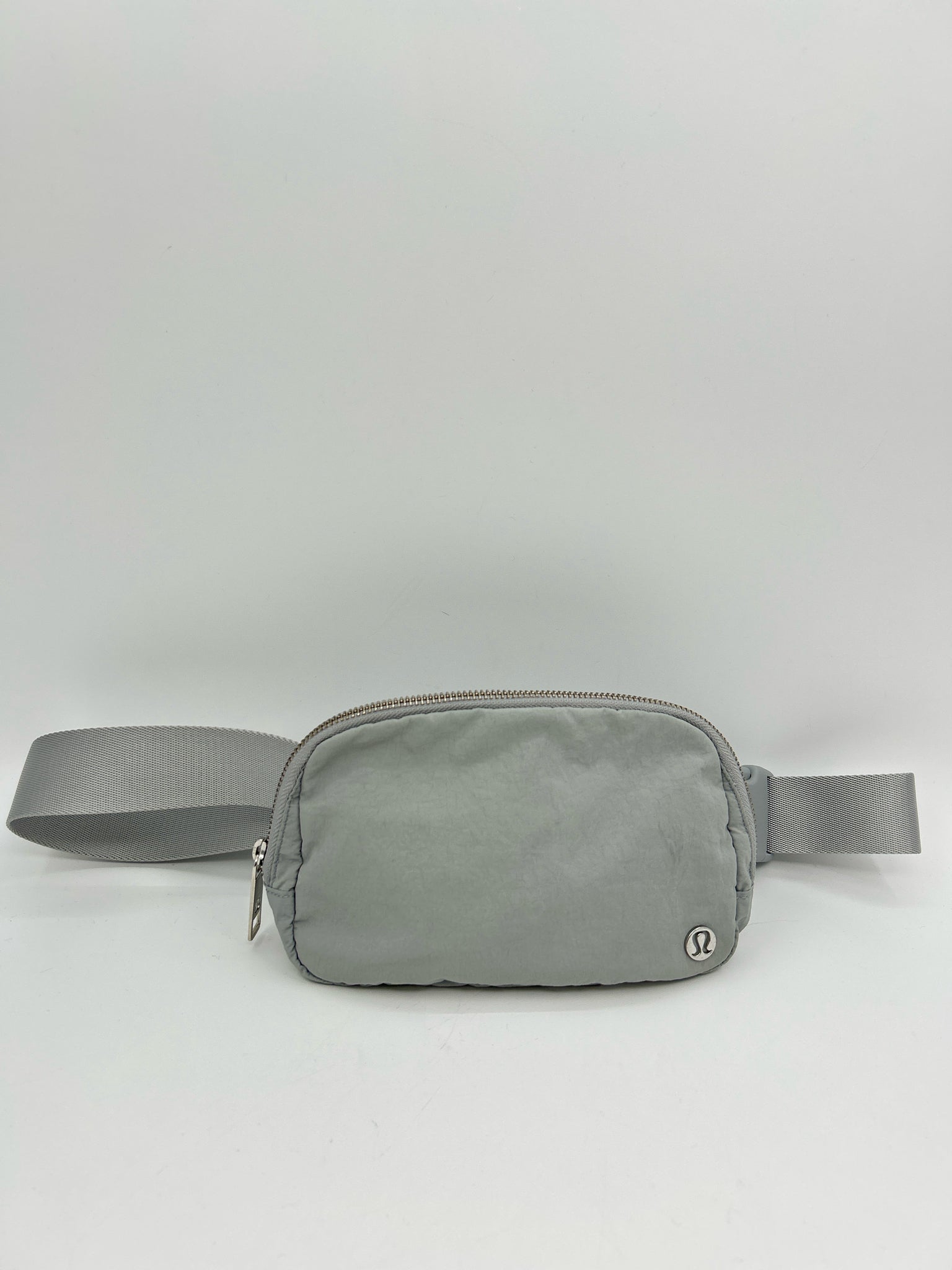 LULULEMON Gray Women Purse