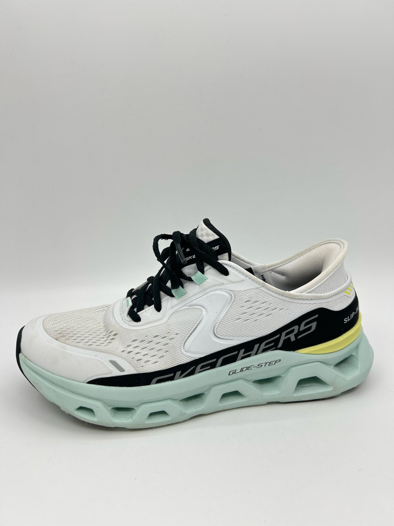 skechers Size 8 White Print Women Sneakers