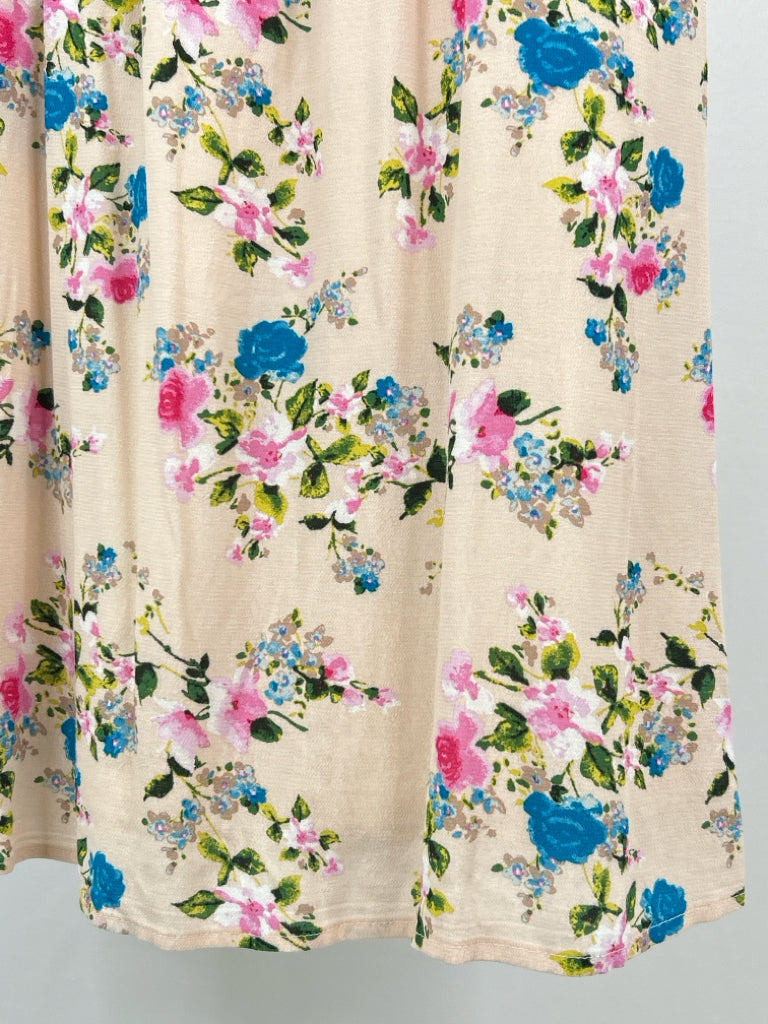 Vyleete Size M PEACH FLORAL Dress