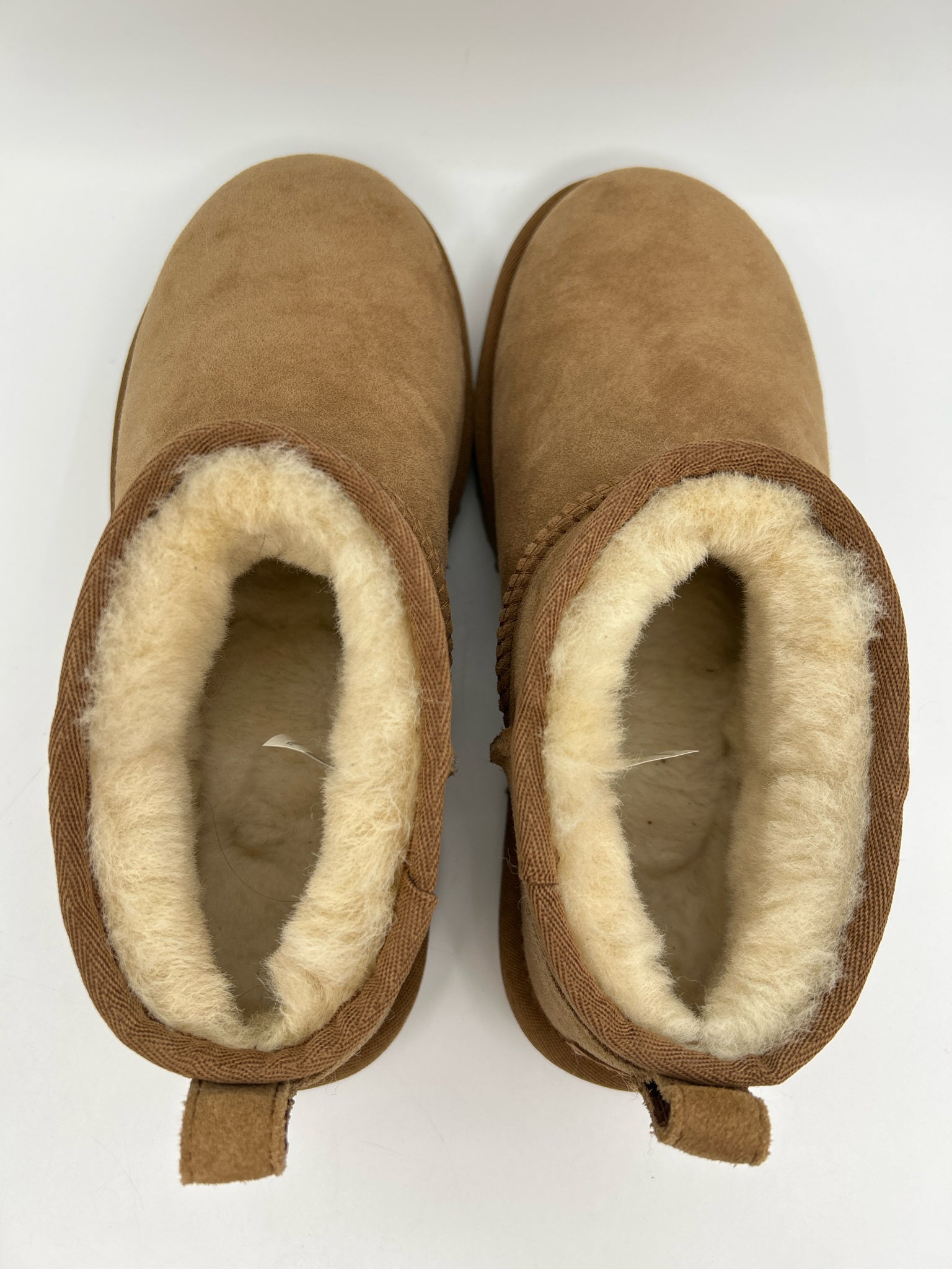 UGG Size 7 Brown Women Booties