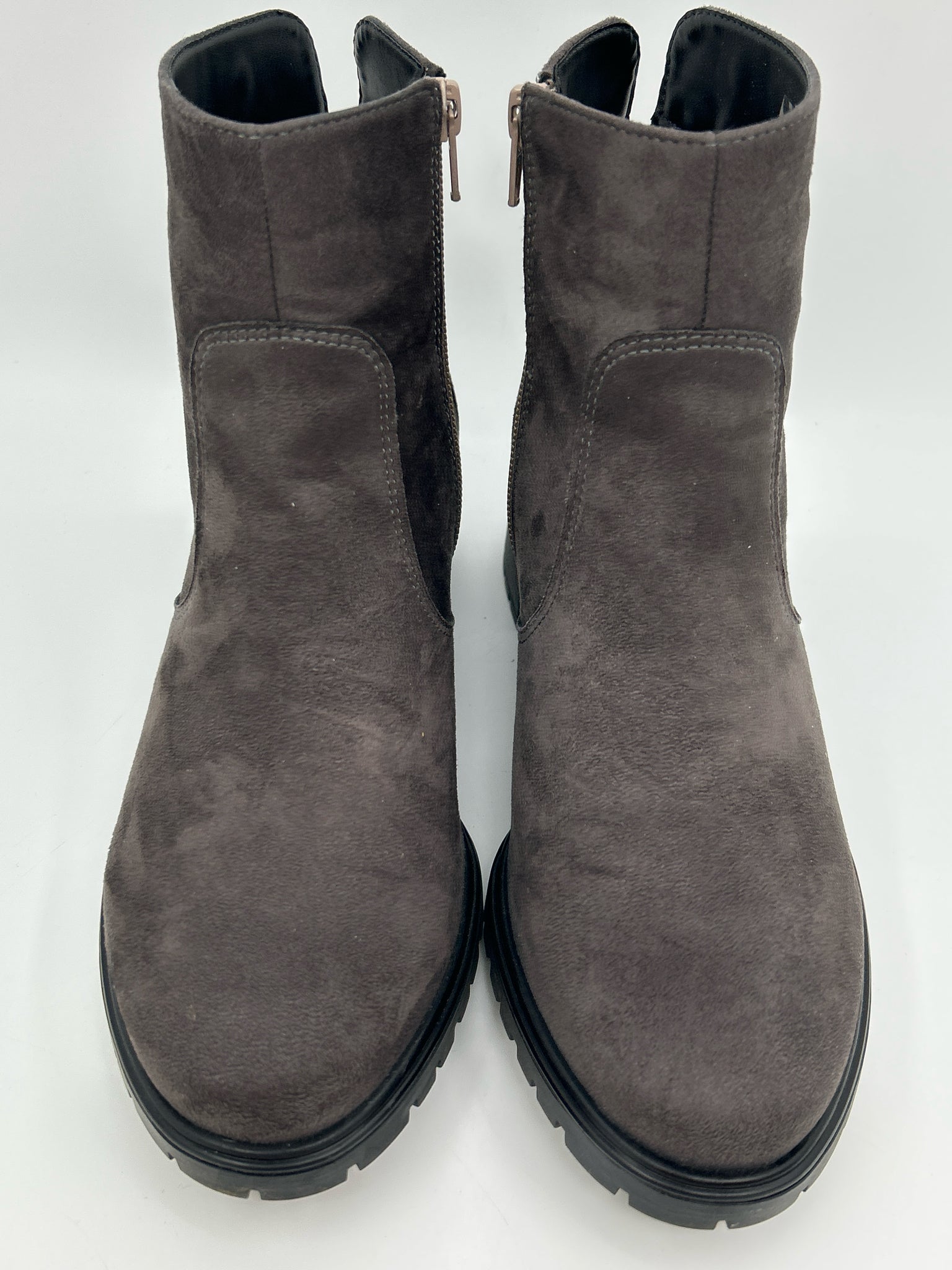 ARA Size 8 Brown Women Booties