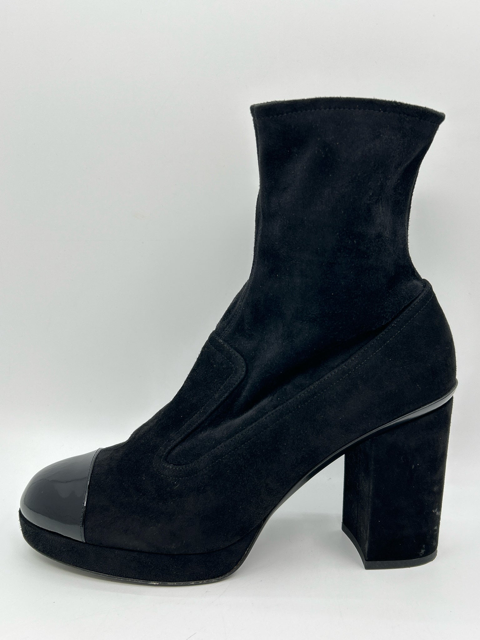 CHANEL Size 41/10 Black Women Booties