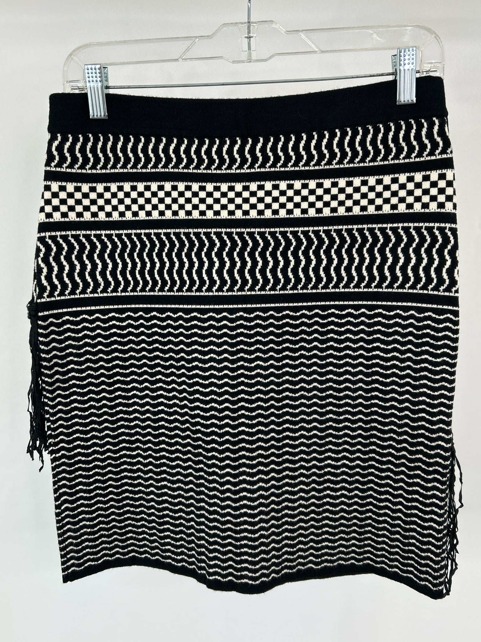 ROMEO & JULIET COUTURE Size L Black & White Women Skirt NWT