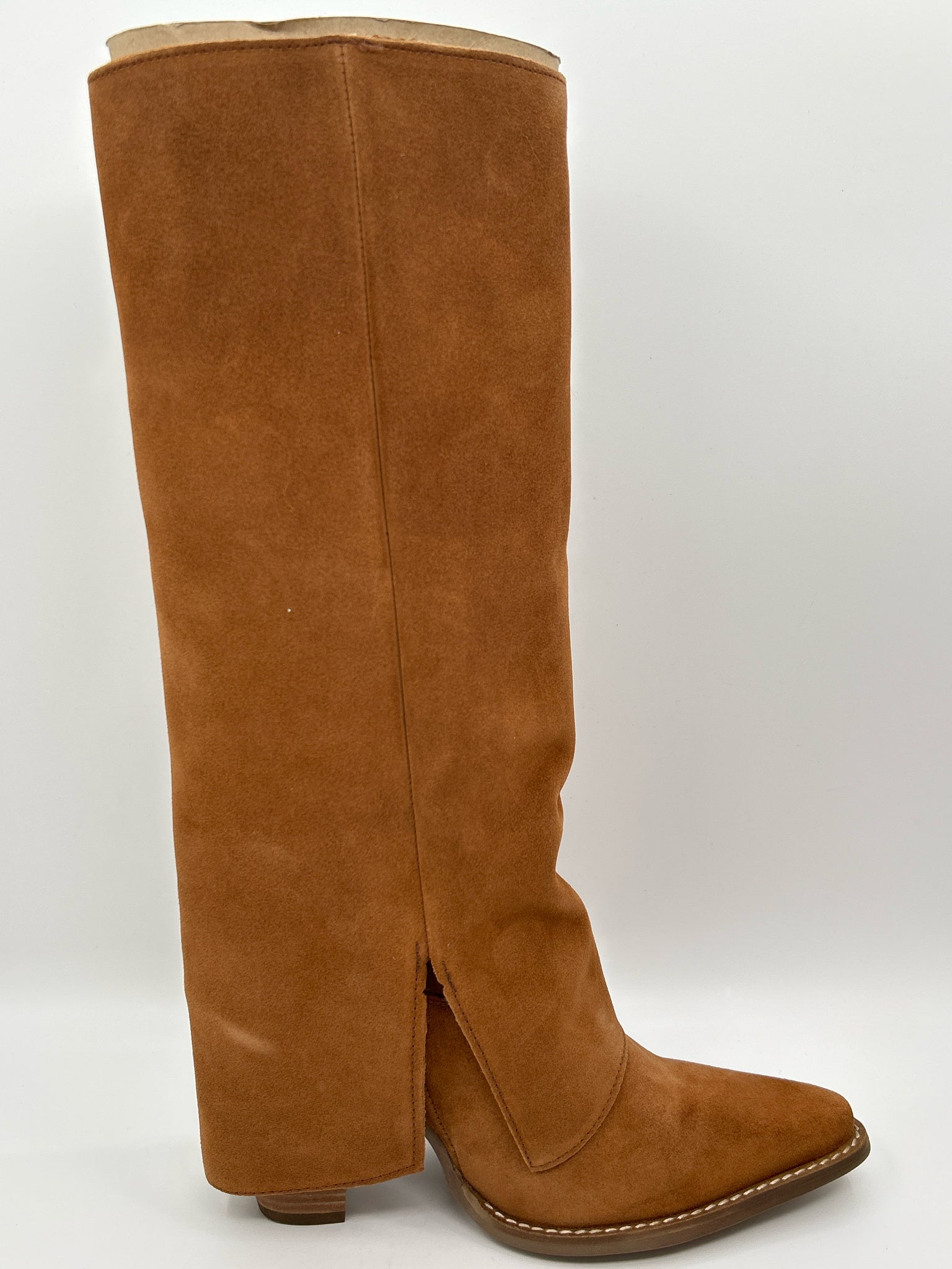 DINGO Size 8.5M Camel Women Boots