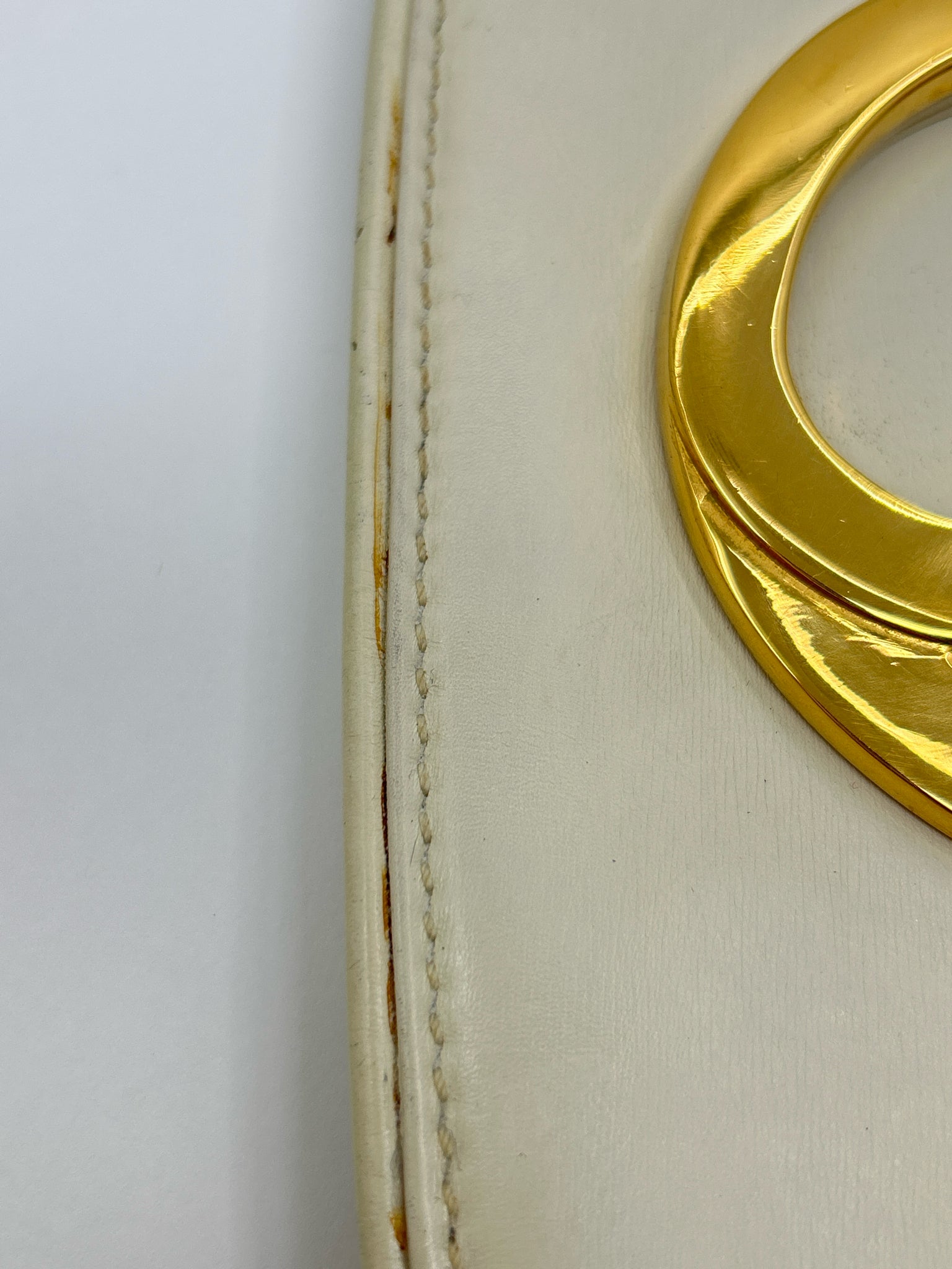 GUCCI Ivory Women Clutch