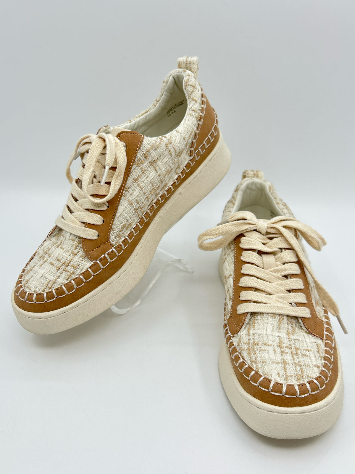 OASIS SOCIETY Size 8.5 Beige Women Sneakers