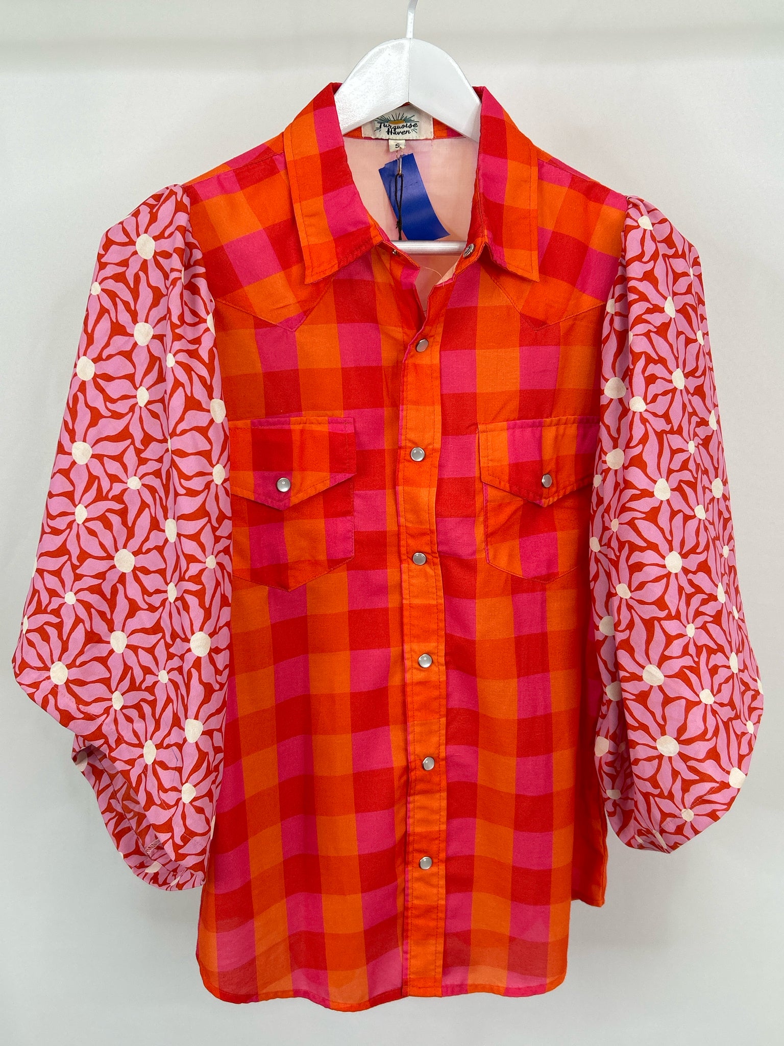 TURQUOISE HAVEN Size S Pink and Orange Women Shirt