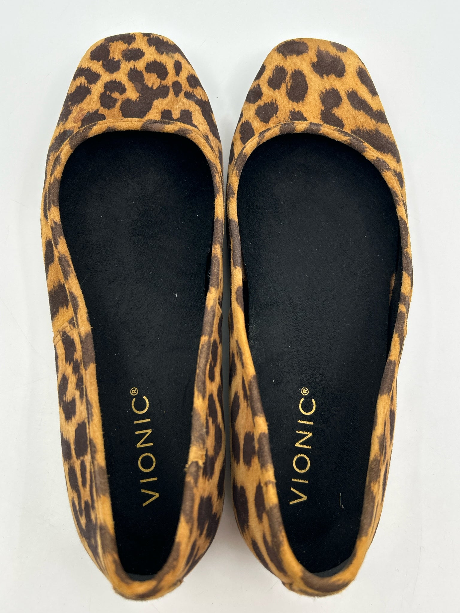VIONIC Size 8 Animal Print Women Flats