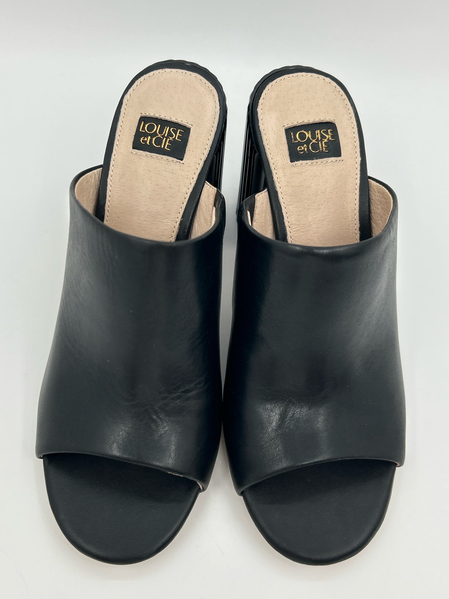 LOUISE ET CIE Size 7M Black Women Shoes