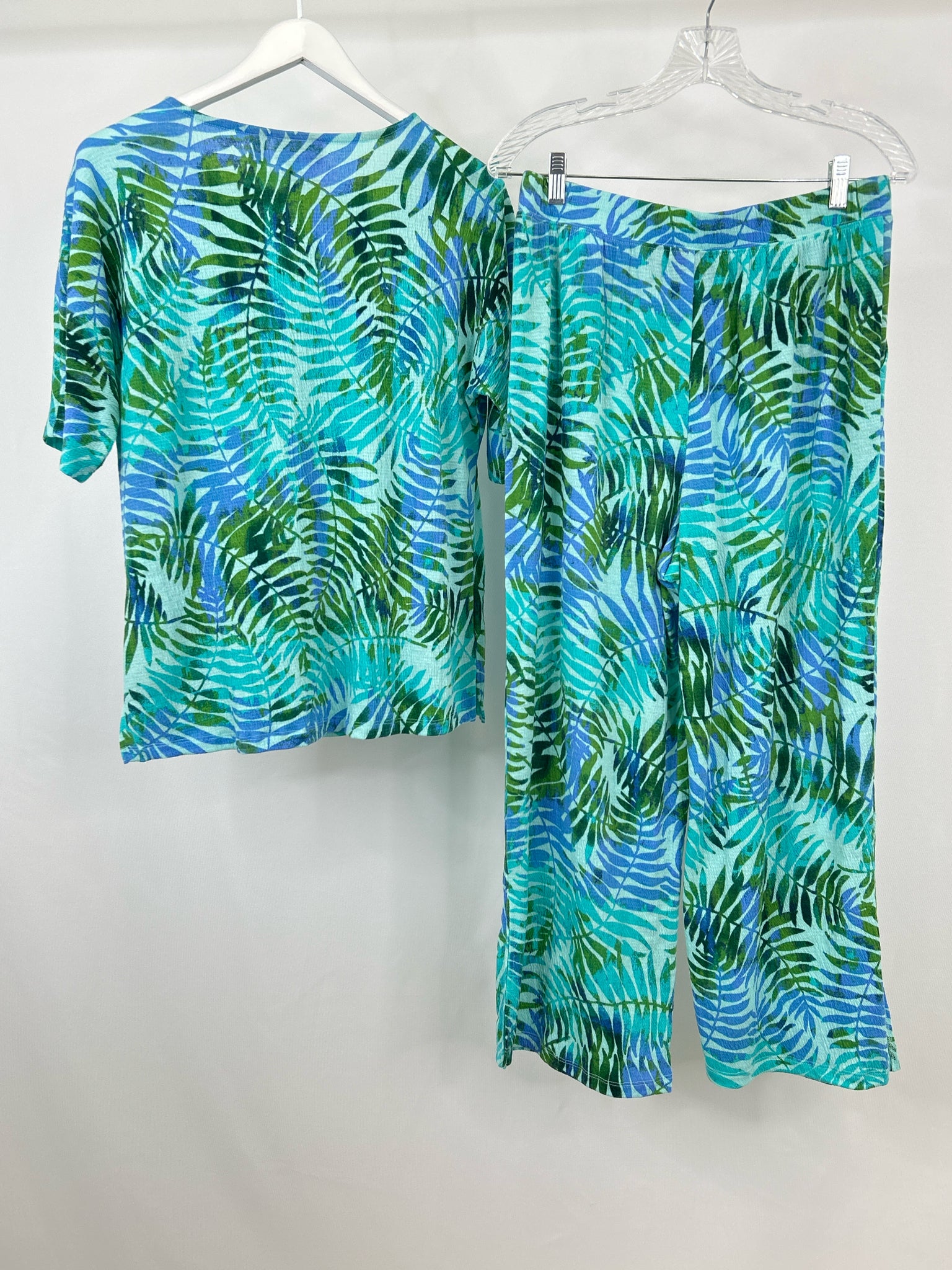 D&CO Size S TEAL AND BLUE Women 2-piece Set