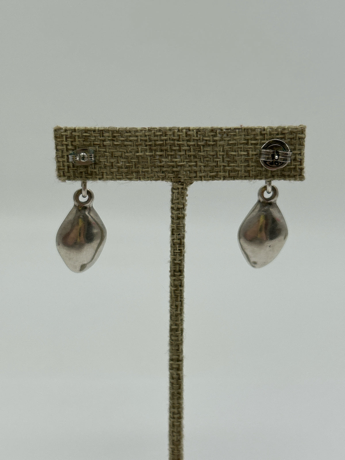 UNO DE 50 Silver & Green Earrings
