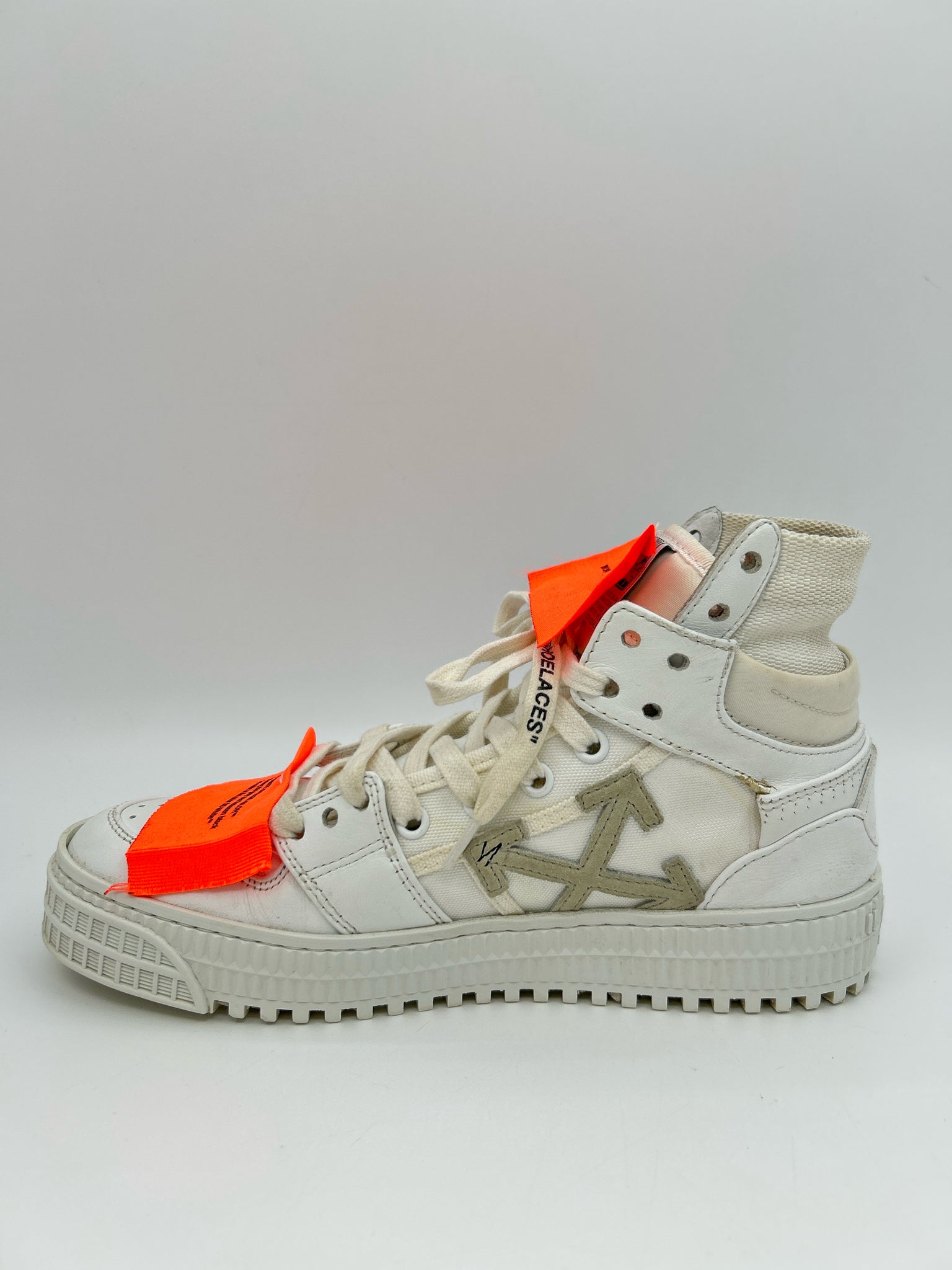 OFF-WHITE Size 36 White Print Women Sneakers