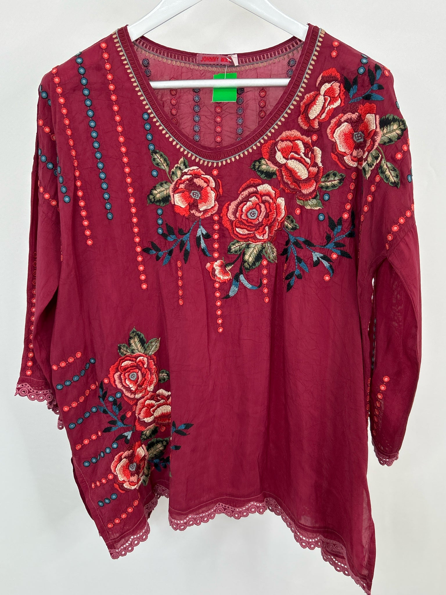 JOHNNY WAS Size M berry floral print Women Top