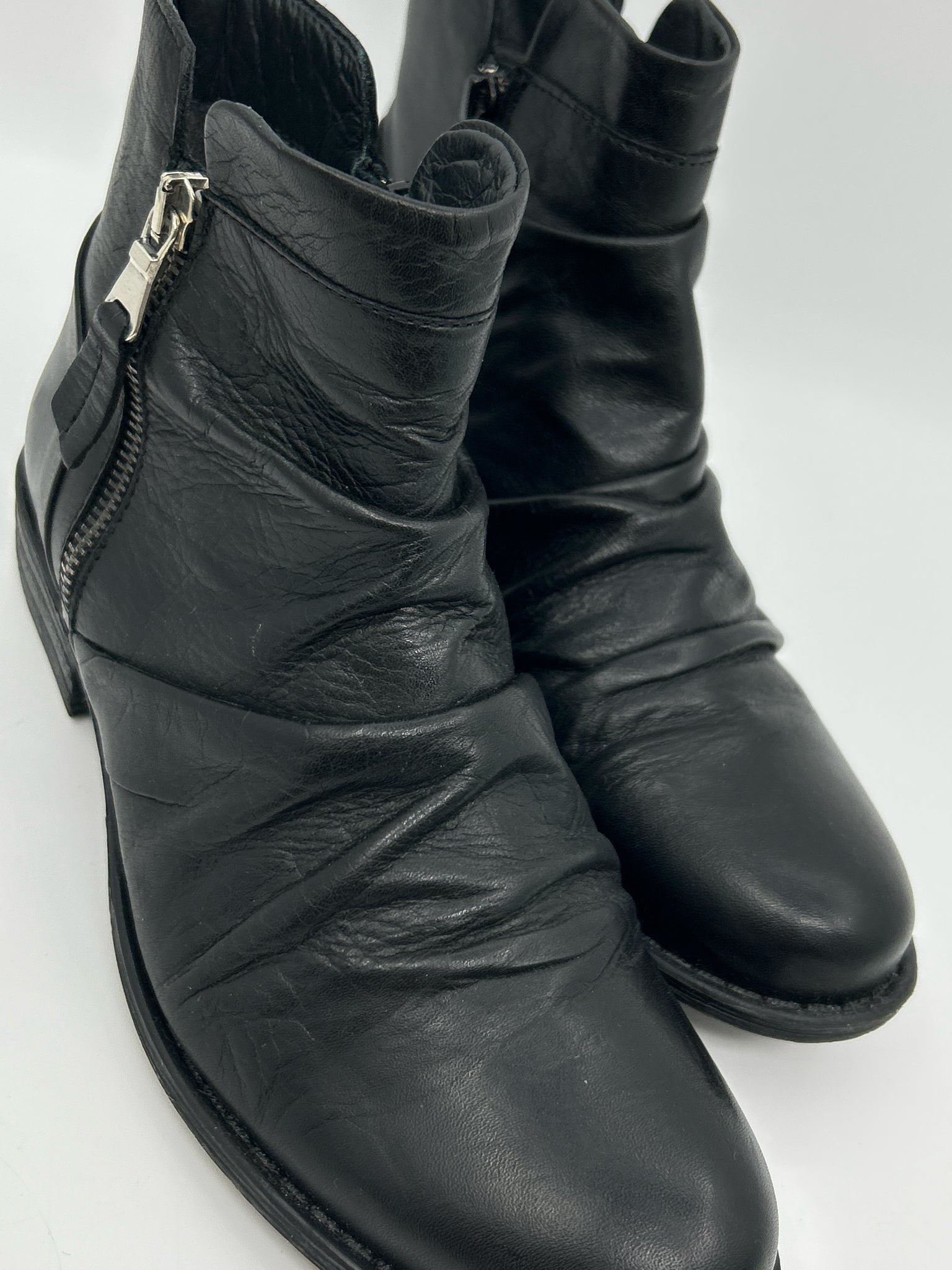 MIZ MOOZ Size 37 Black Women Booties