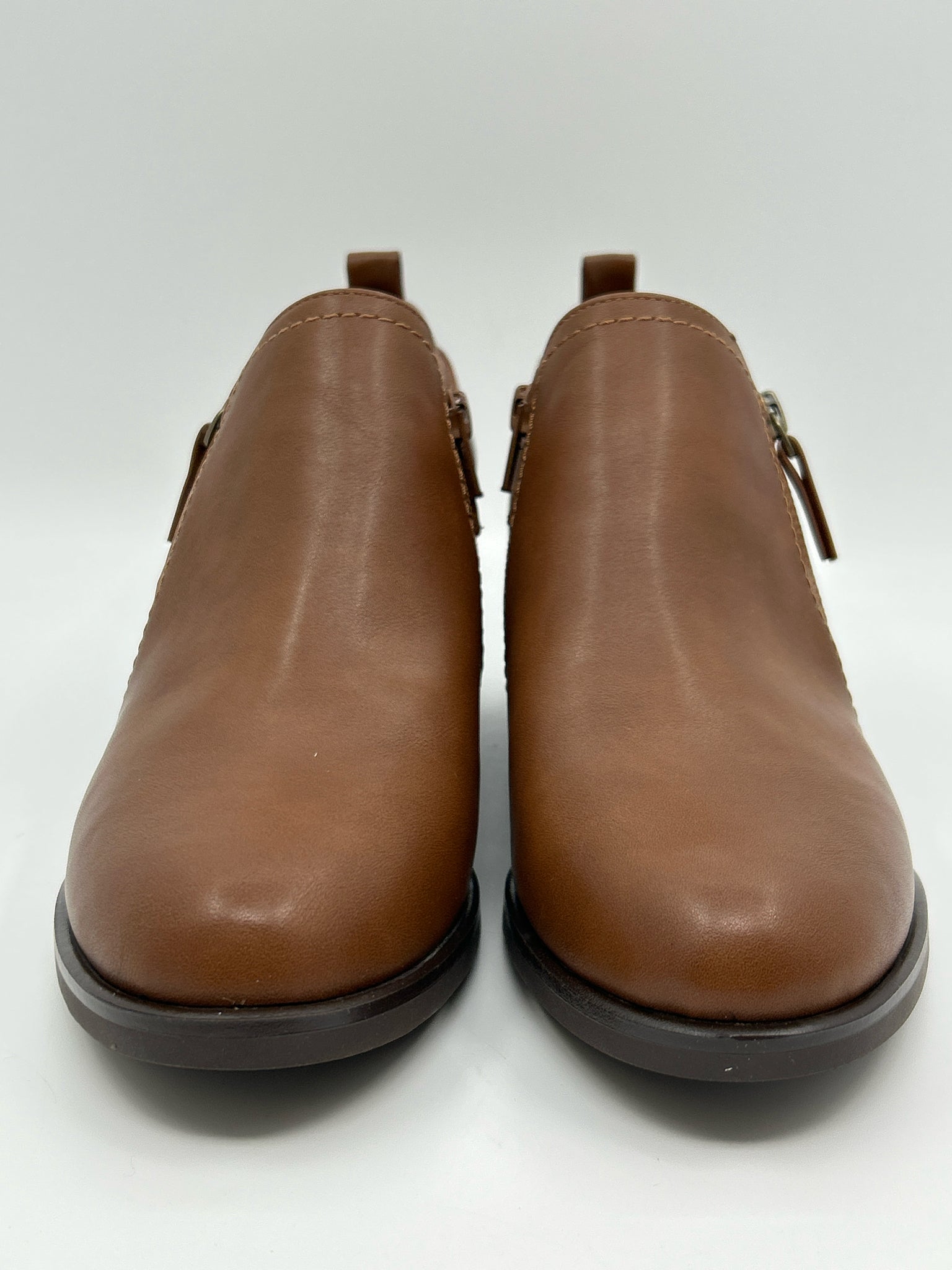 WHITE MOUNTAIN Size 9W CHESTNUT Women's Booties