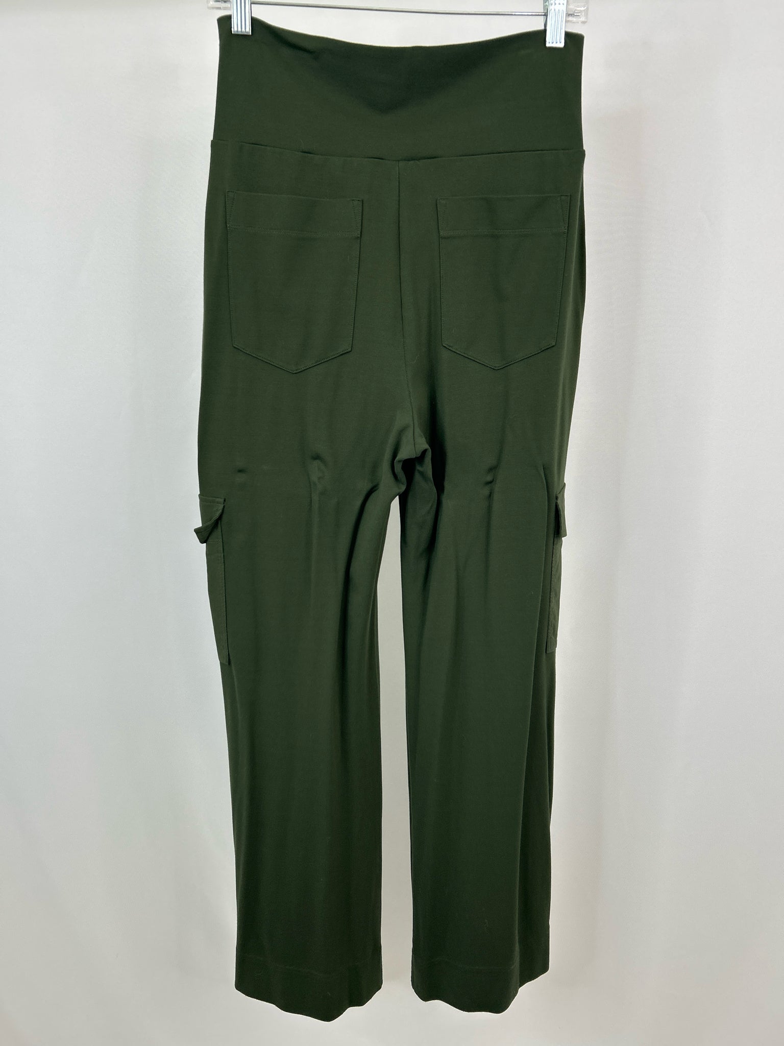 CABI Size M Green Women Pants