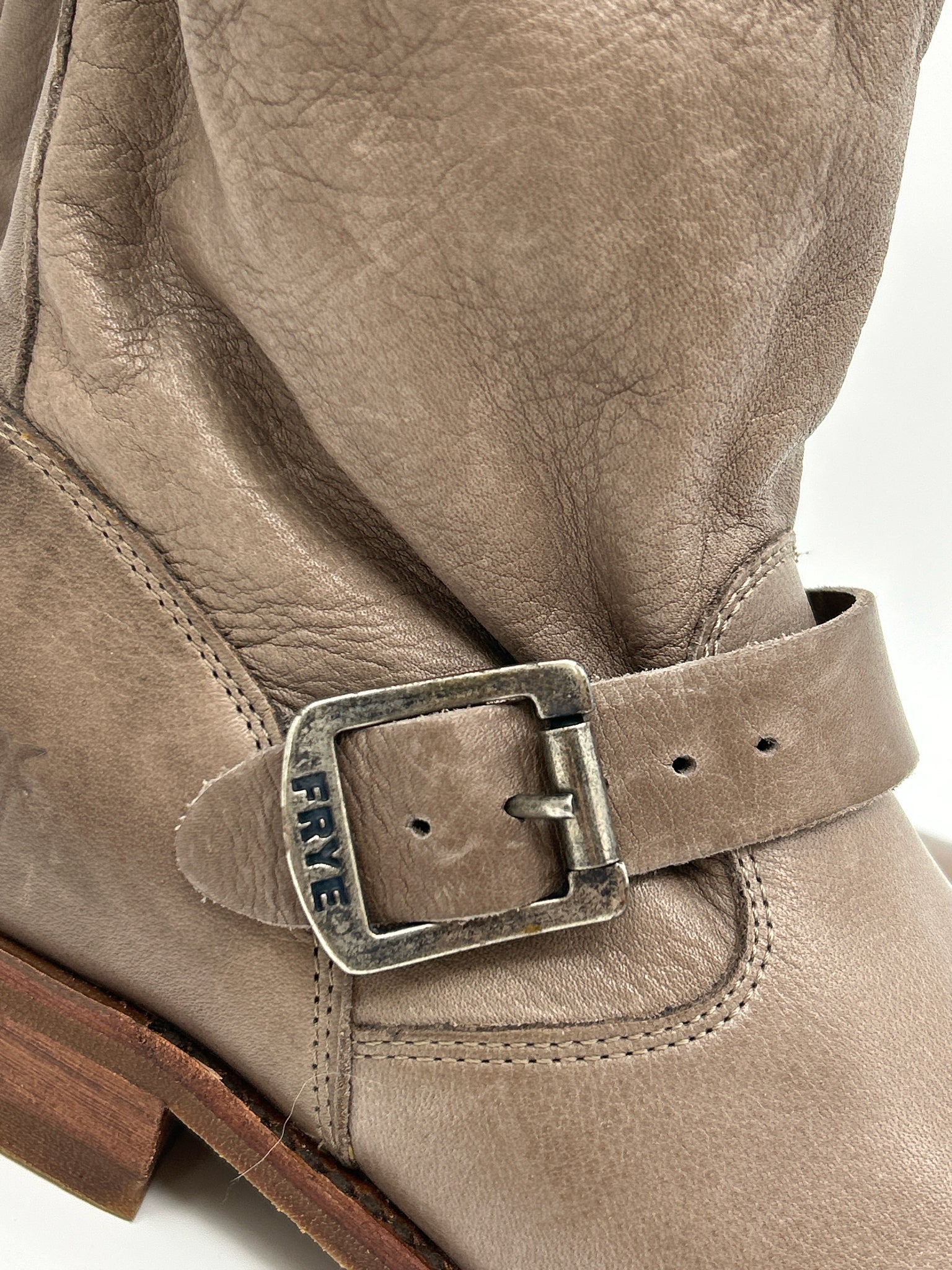 FRYE Size 6B Brown Women Boots