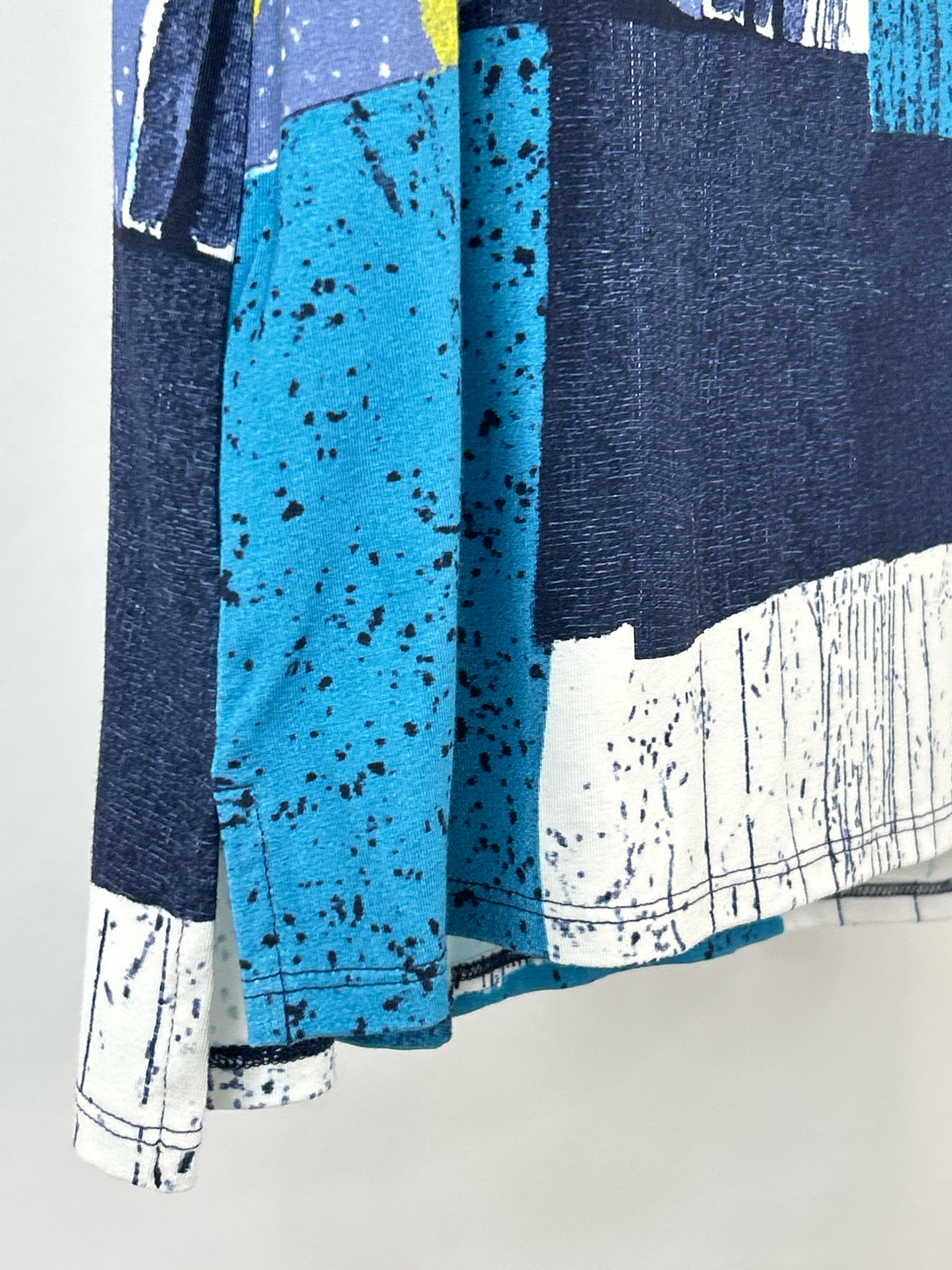 OLIVIA BY HABITAT CLOTHES Size S blue and black Women T-shirt