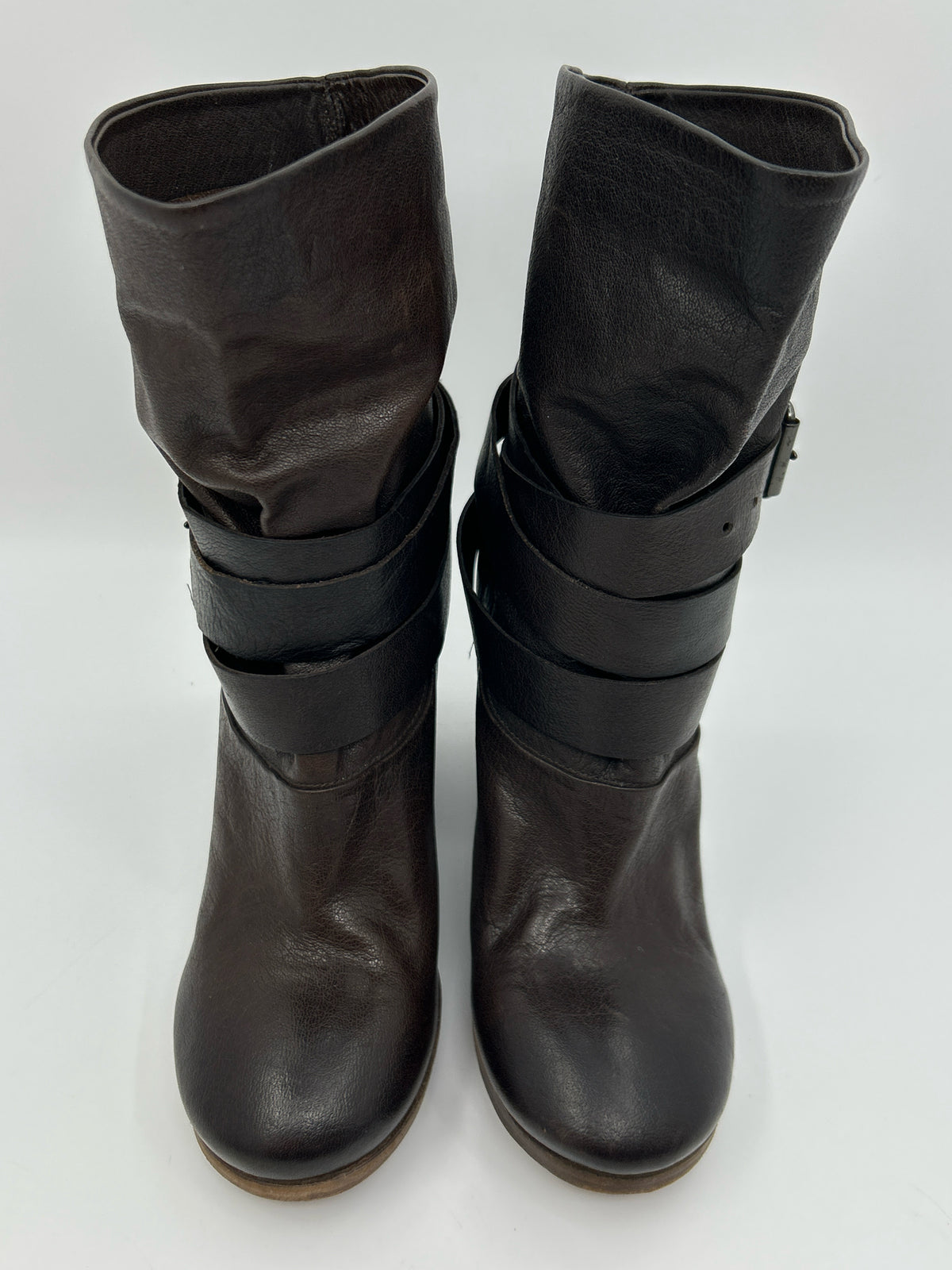 Elisanero Size 37 Brown and Black Women Booties