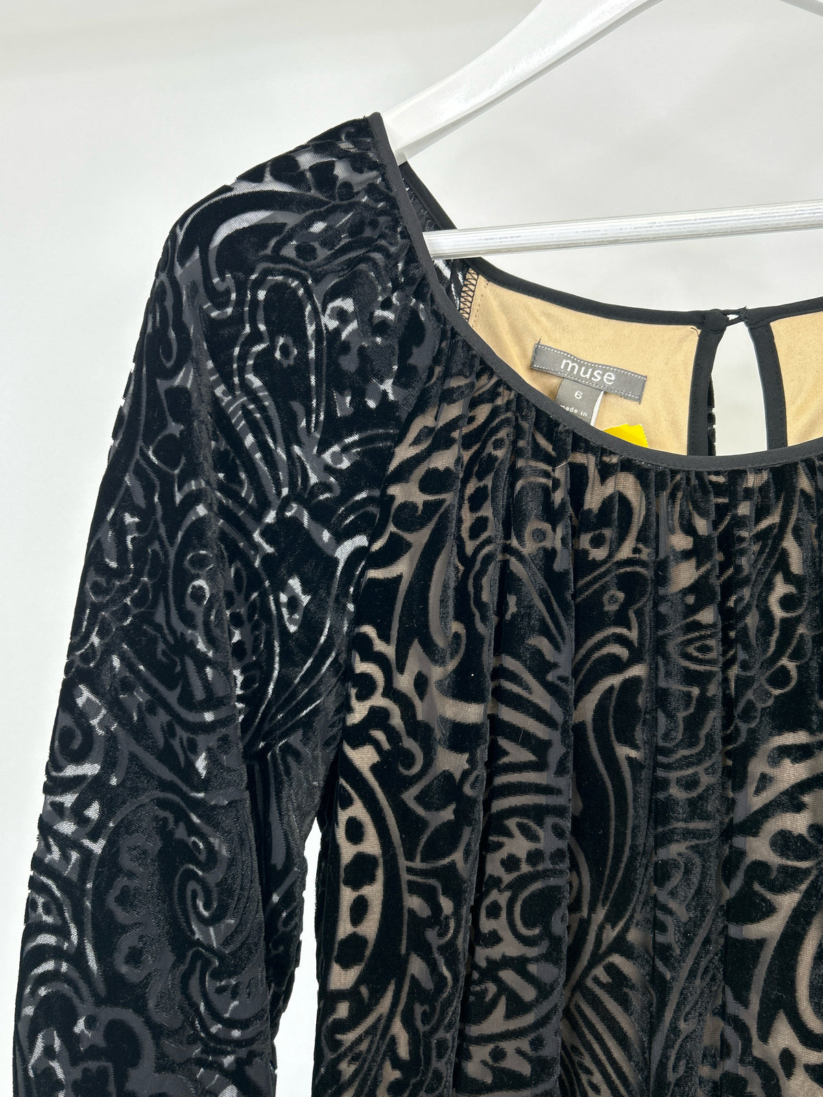MUSE Size 6 Black Women Dress