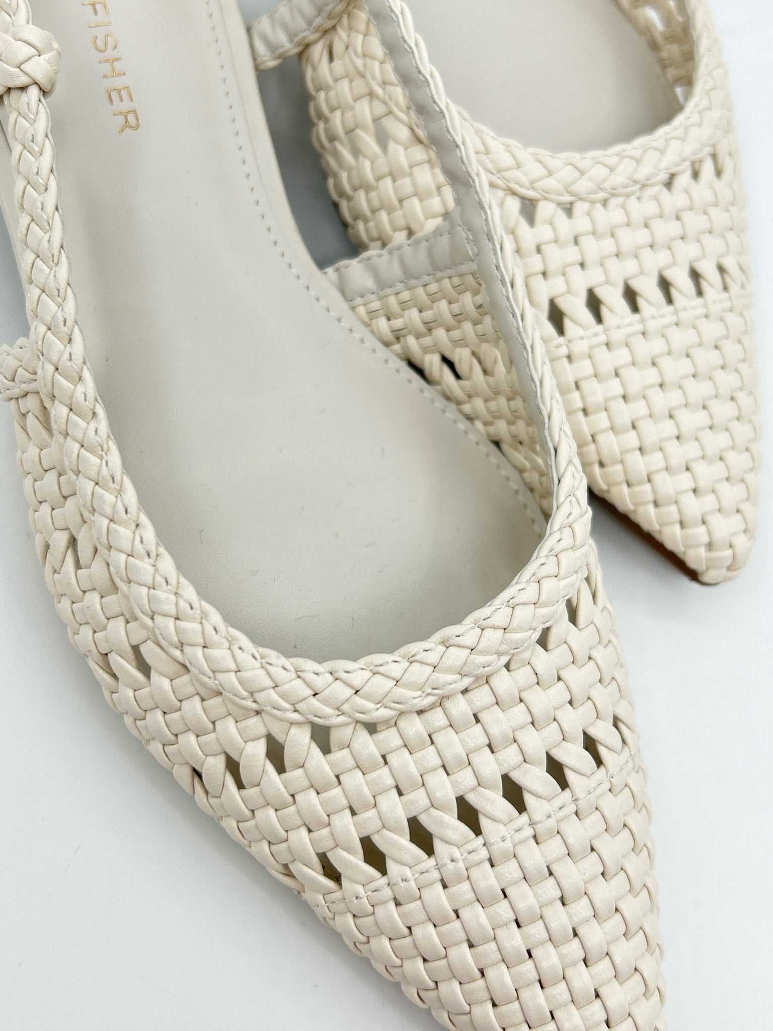 MARC FISHER Size 7M Ivory Women Flats