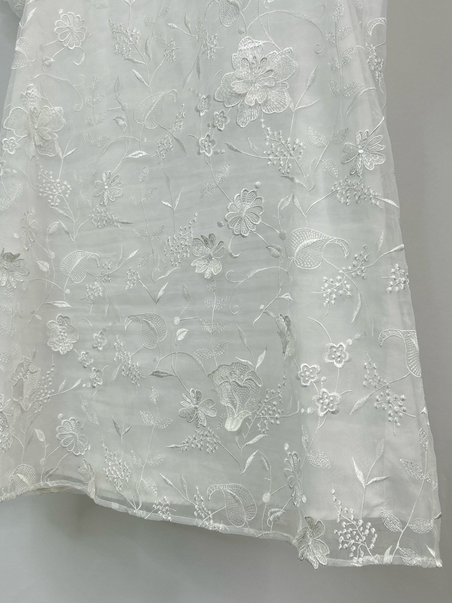 CROWN & IVY Size L White Floral Women Dress