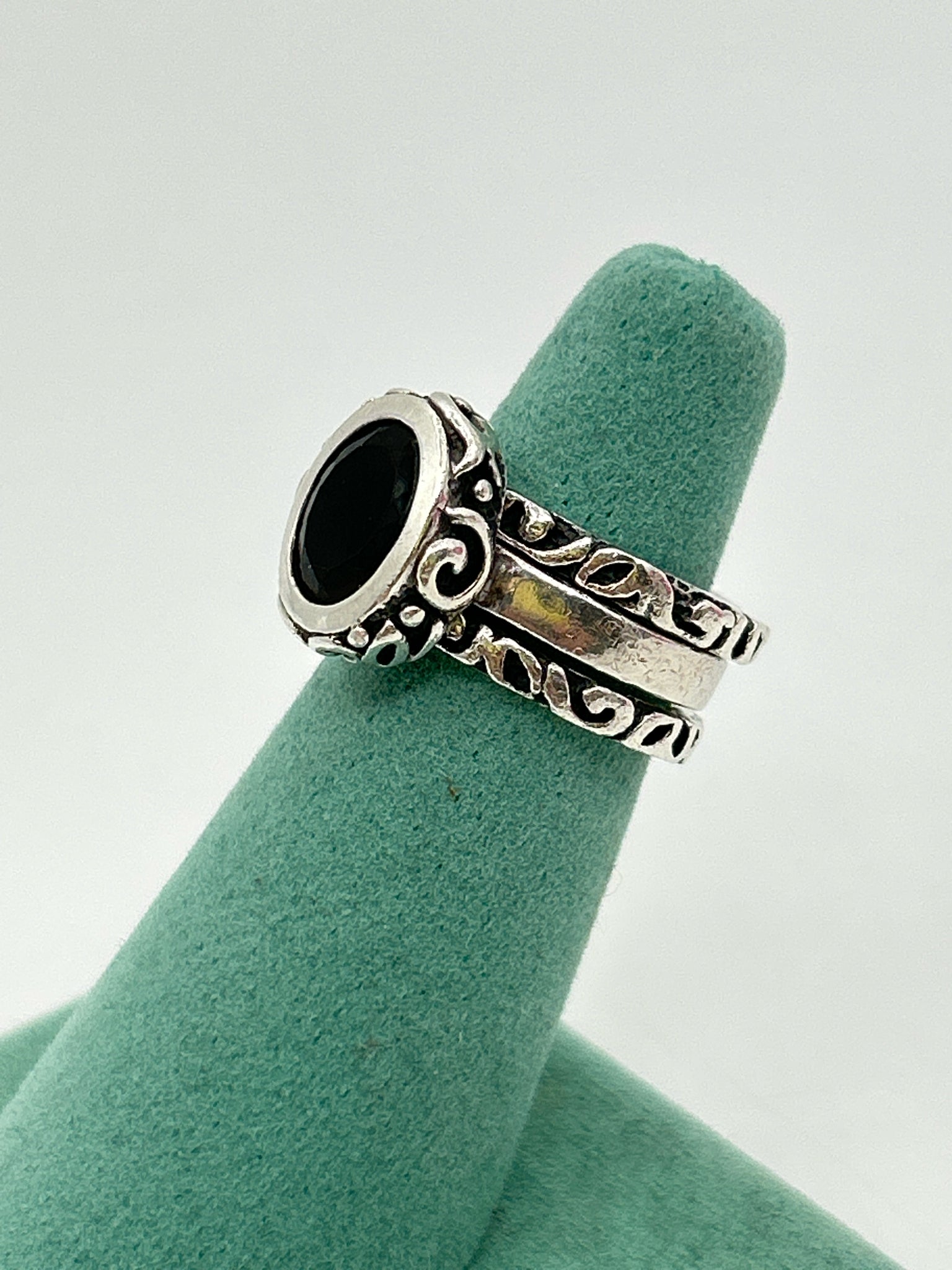 Silpada Sterling Silver Size 6 Stacking Ring