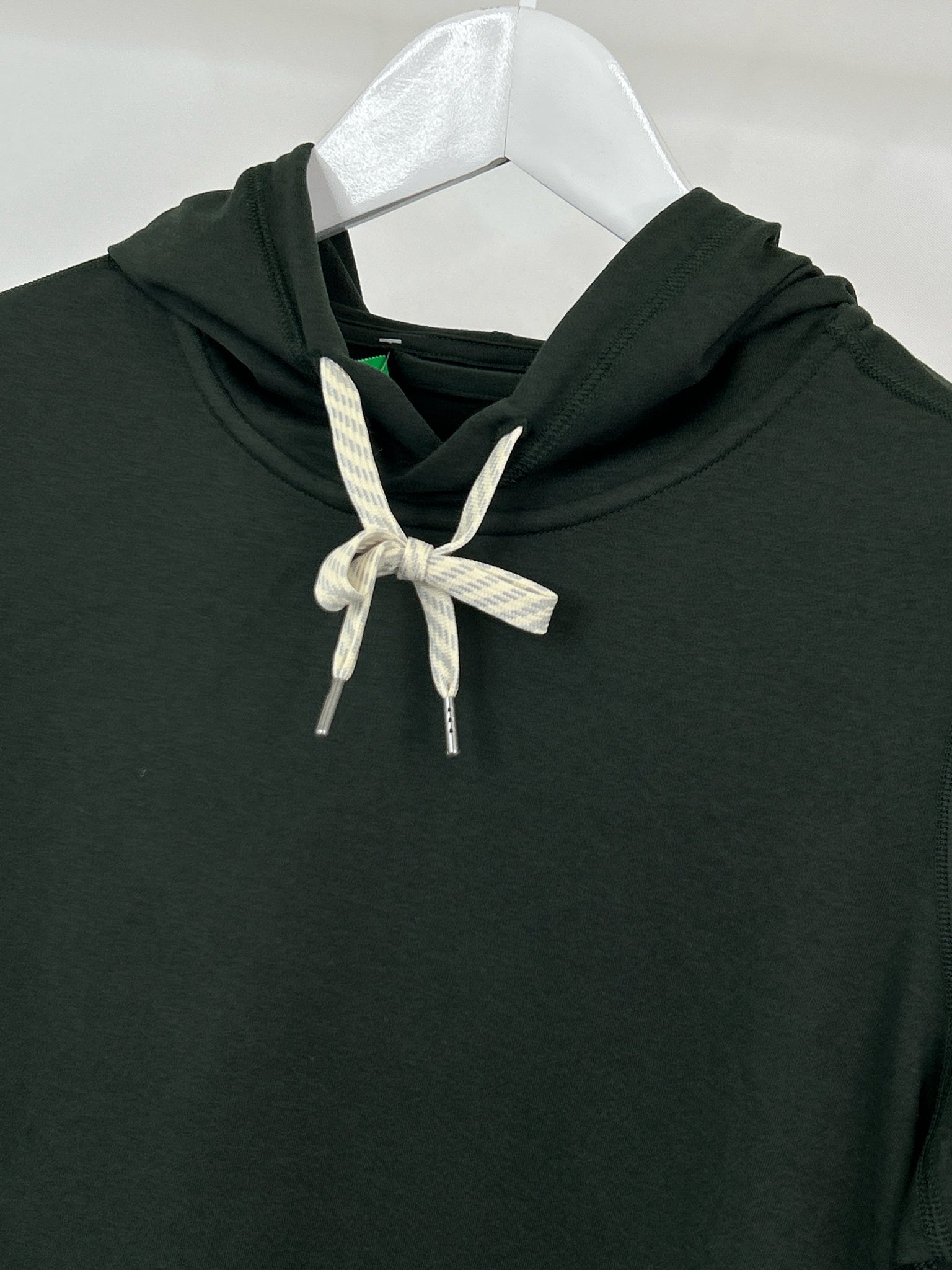 VUORI Size S Dark Green Women Hoodie