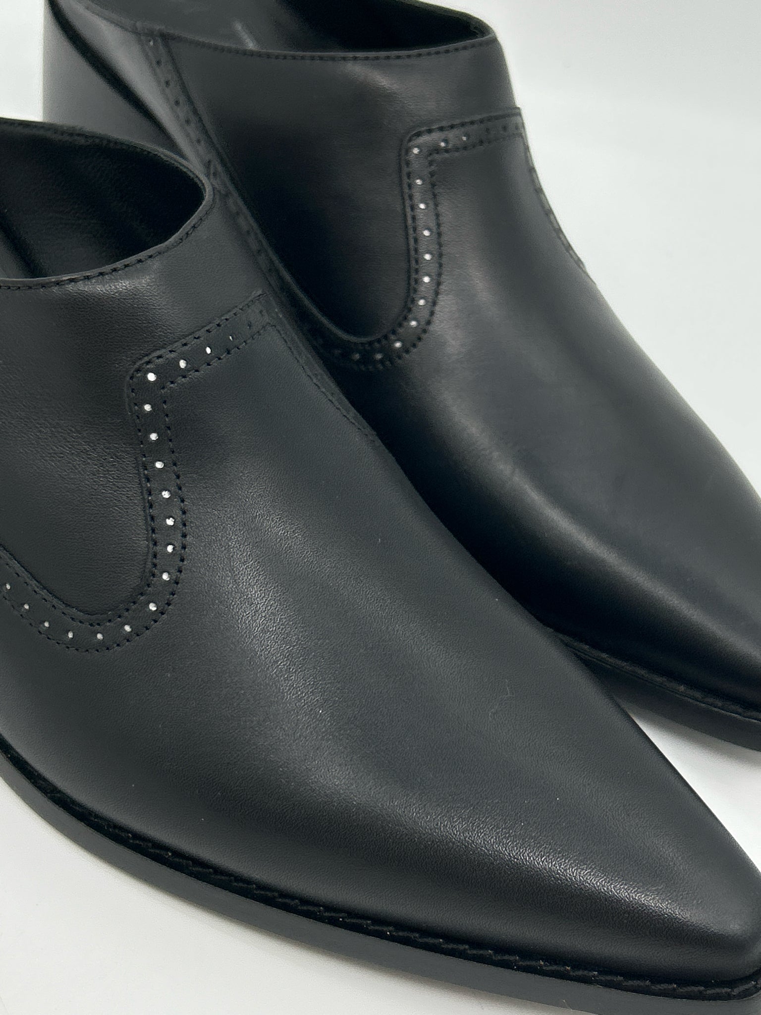 M. GEMI Size 41/10 Black Women Booties