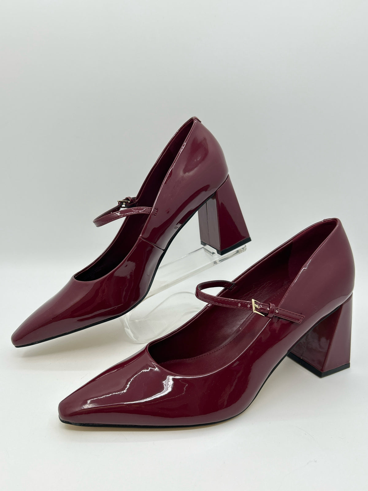 CALVIN KLEIN Size 10M DARK RED Women Pumps