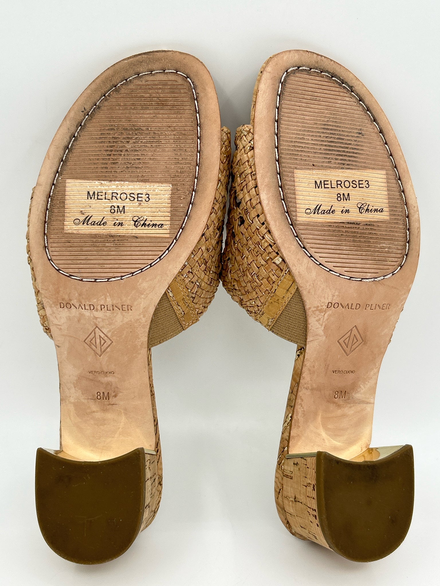DONALD PLINER Size 8M BROWN AND GOLD Women Sandal