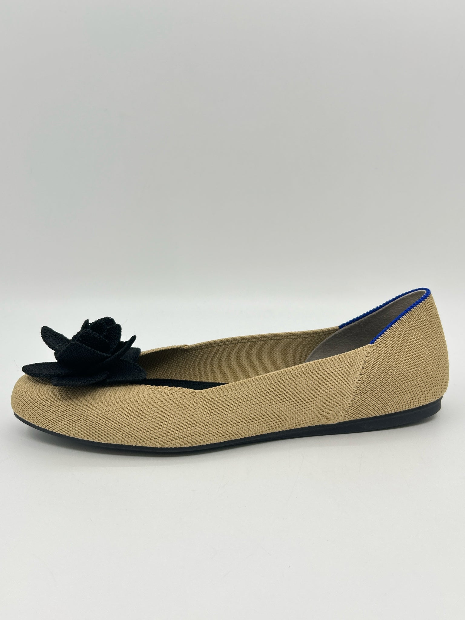 ROTHY'S NWOB Size 8.5 BEIGE AND BLACK Women Flats