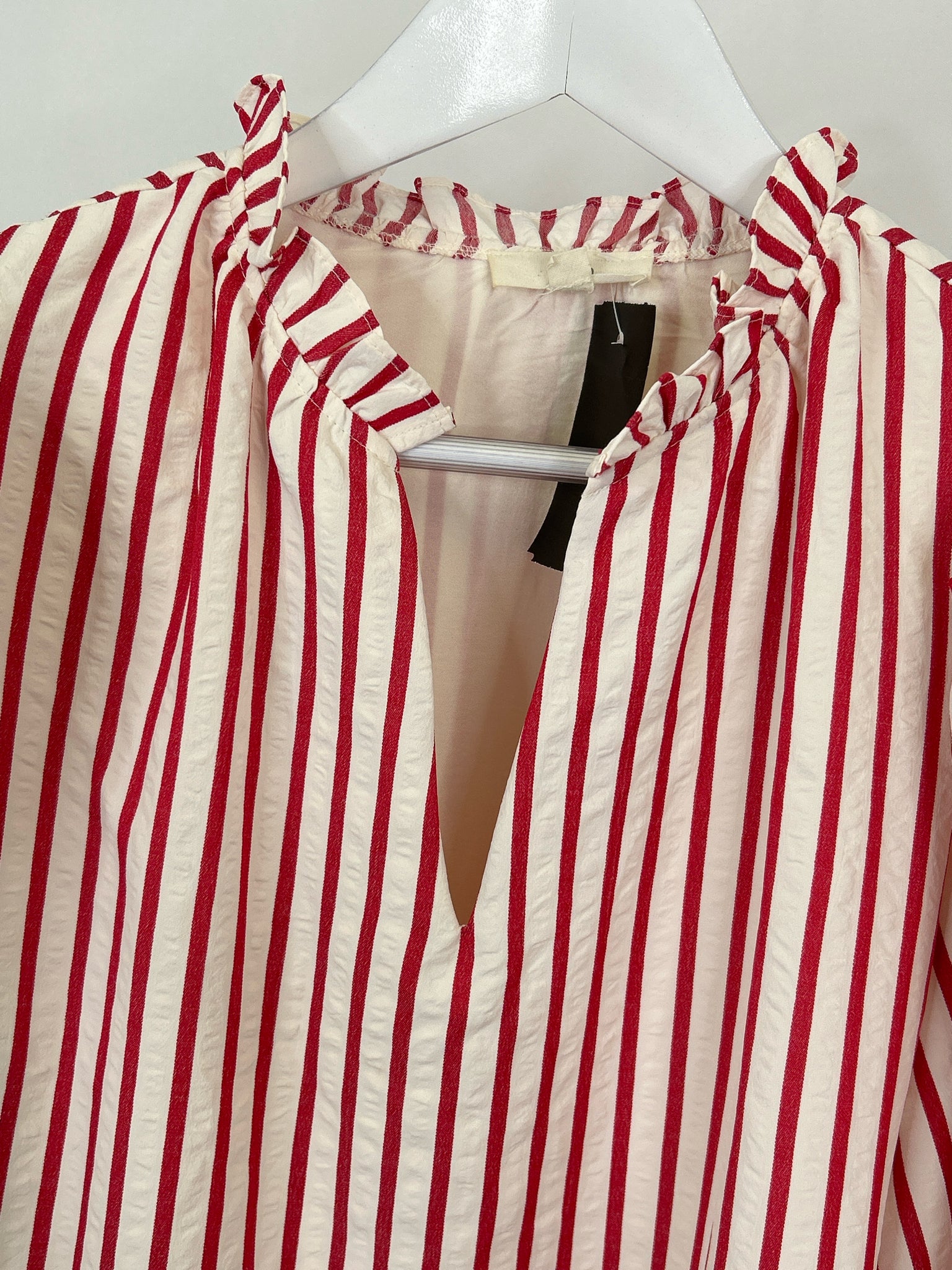 ENTRO Size M WHITE AND RED Women Dress