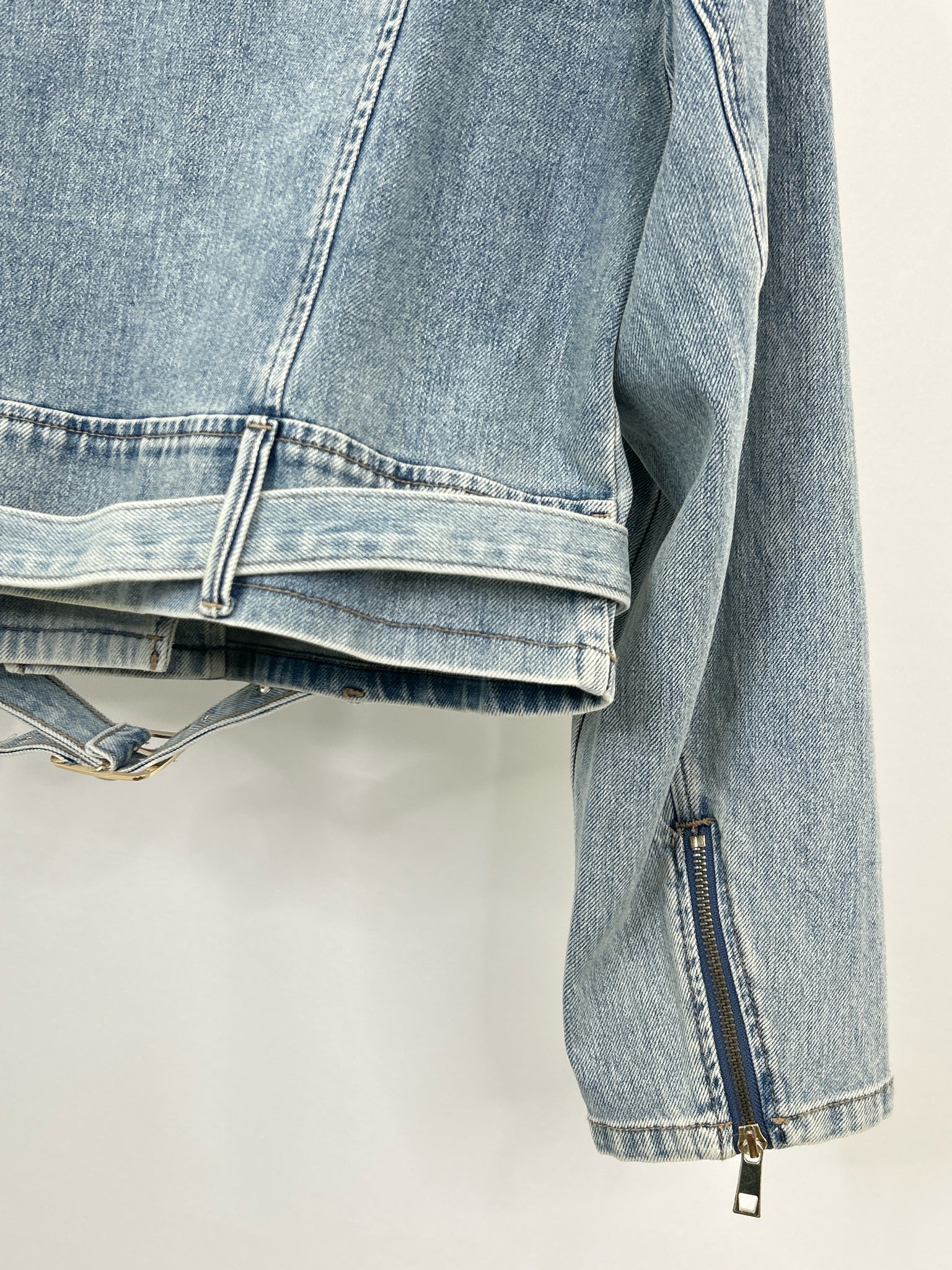 White House Black Market NWT Size S BLUE DENIM Women Jacket