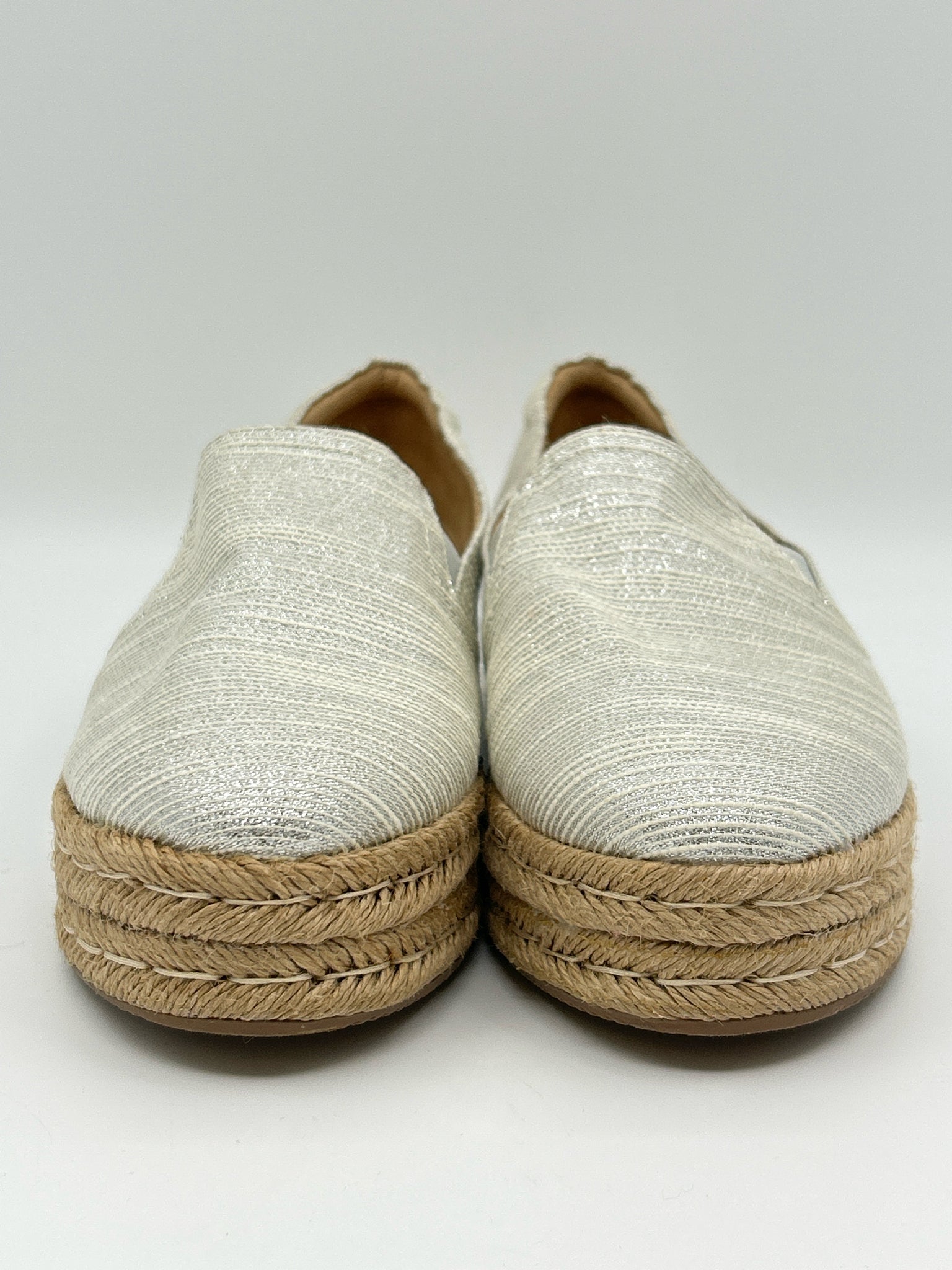 NATURALIZER Size 7.5M Silver Metallic Women's Flats