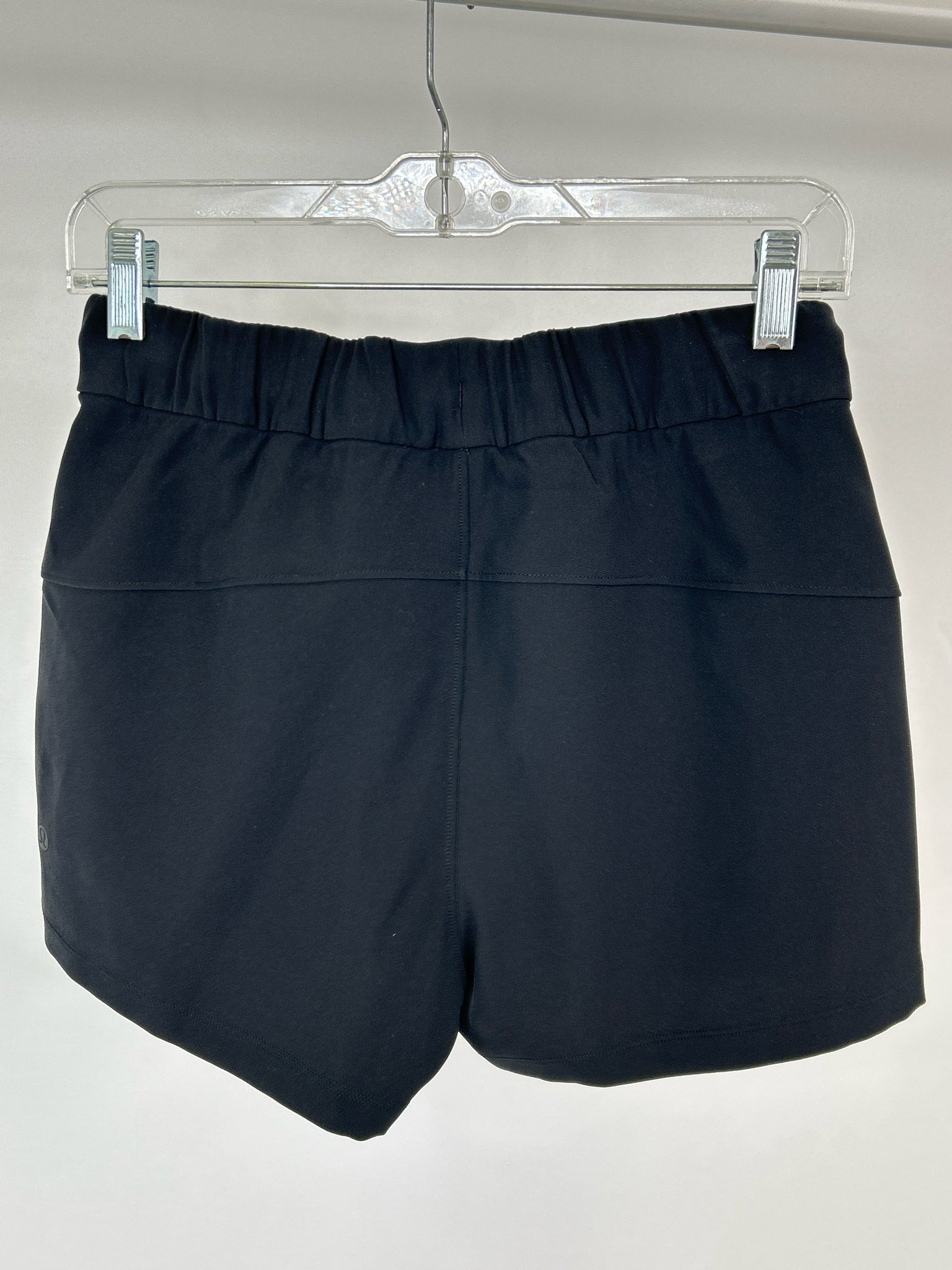 LULULEMON Size 4 Black Women Shorts