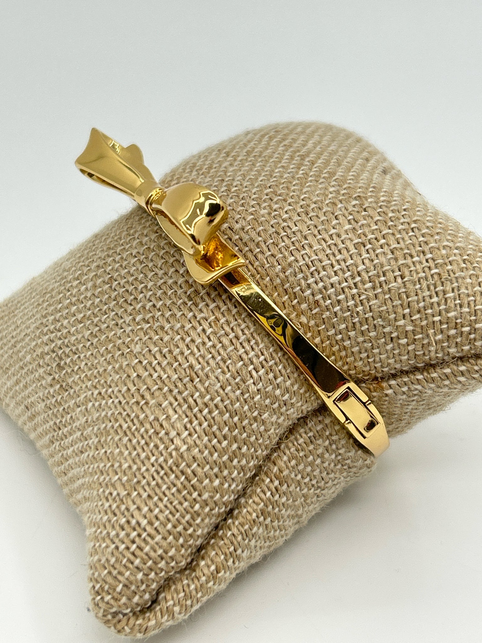 KATE SPADE Gold Bracelet