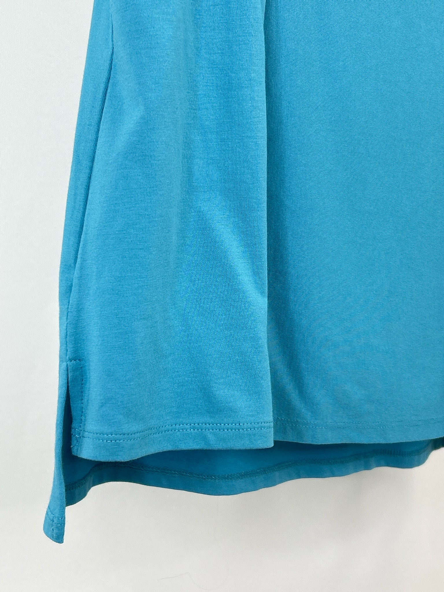 OLIVIA BY HABITAT CLOTHES Size S AQUA Women T-shirt