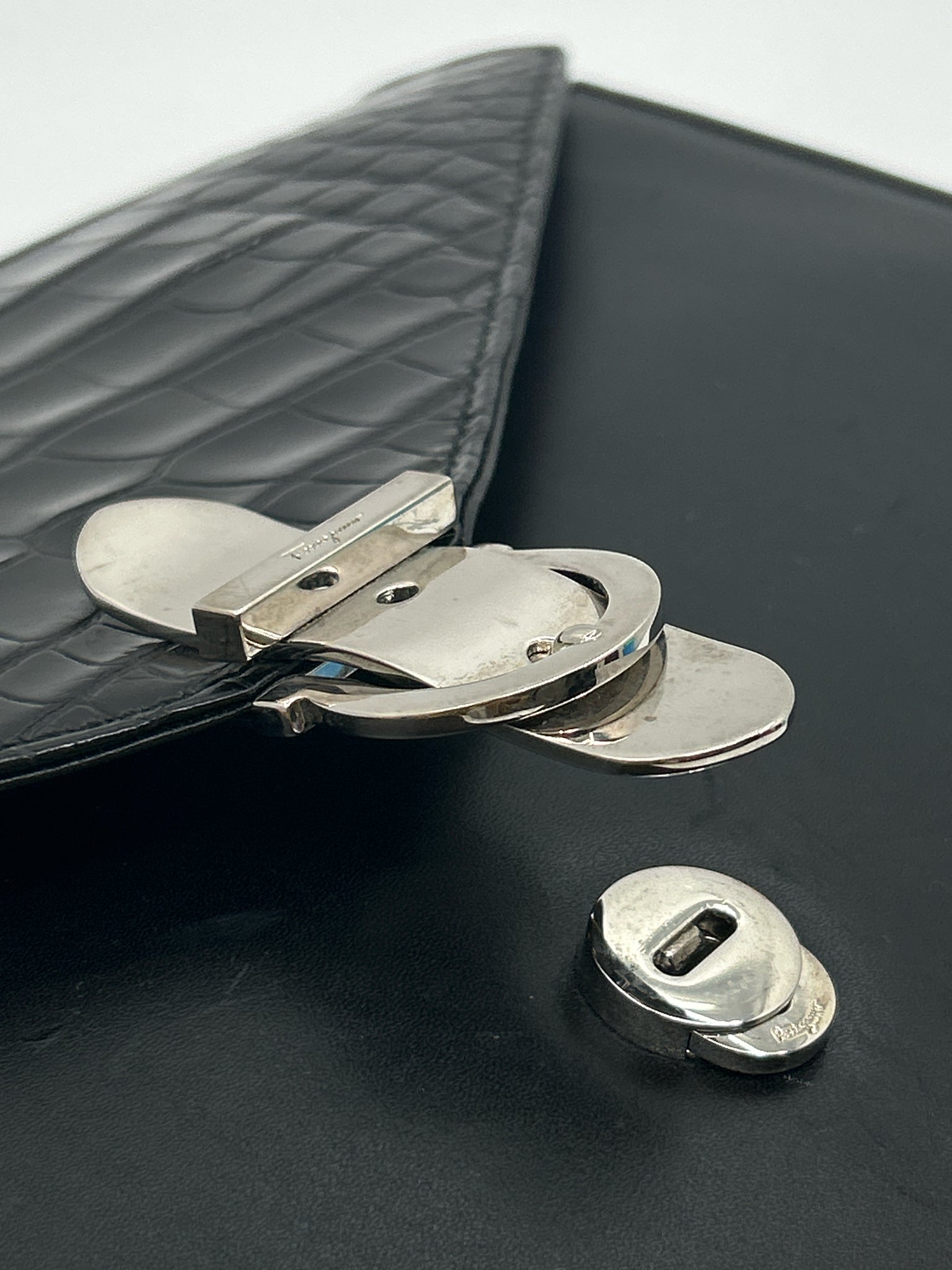 SALVATORE FERRAGAMO Black Women Clutch