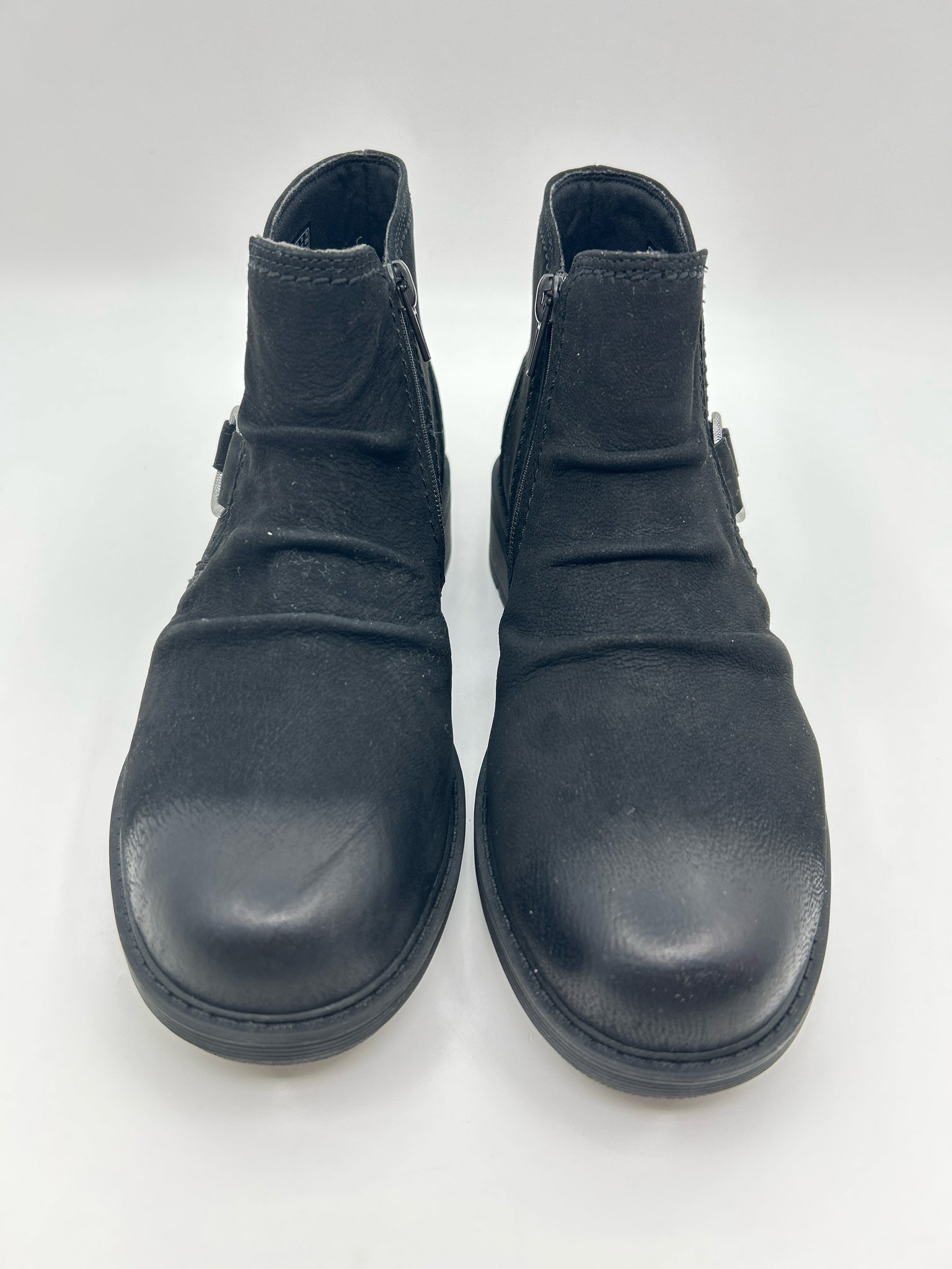CLARKS Size 7.5 Black Women Booties