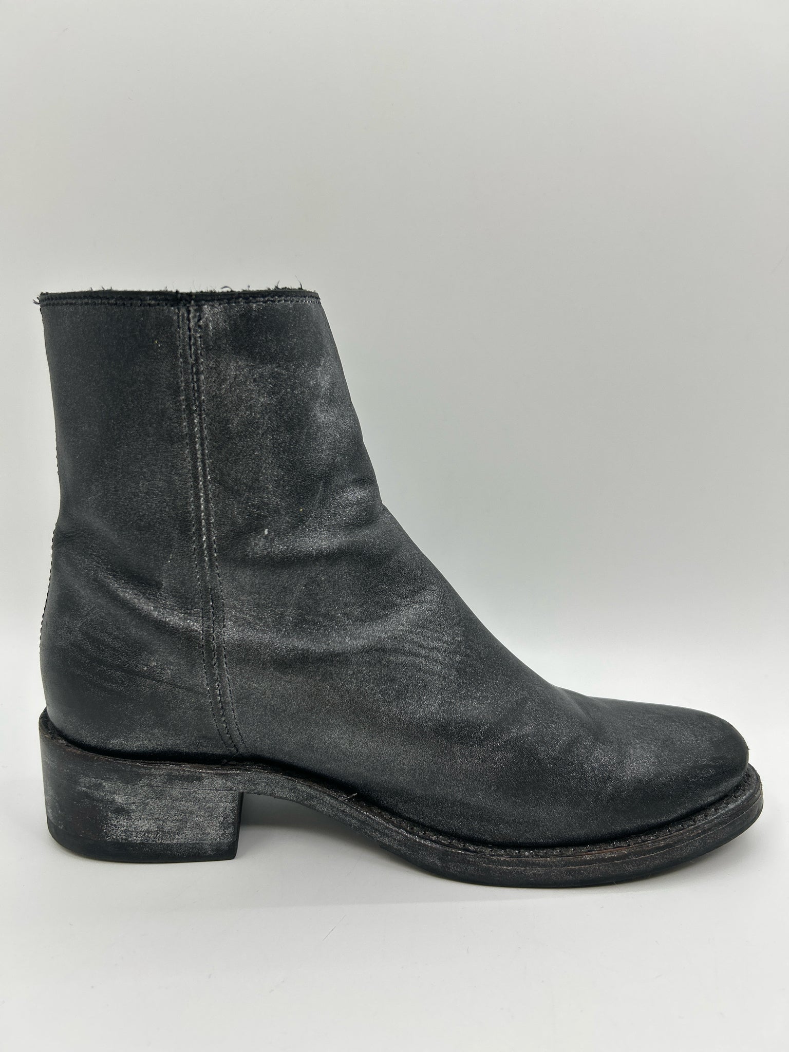 FRYE Size 7B METALLIC GREY Women Booties