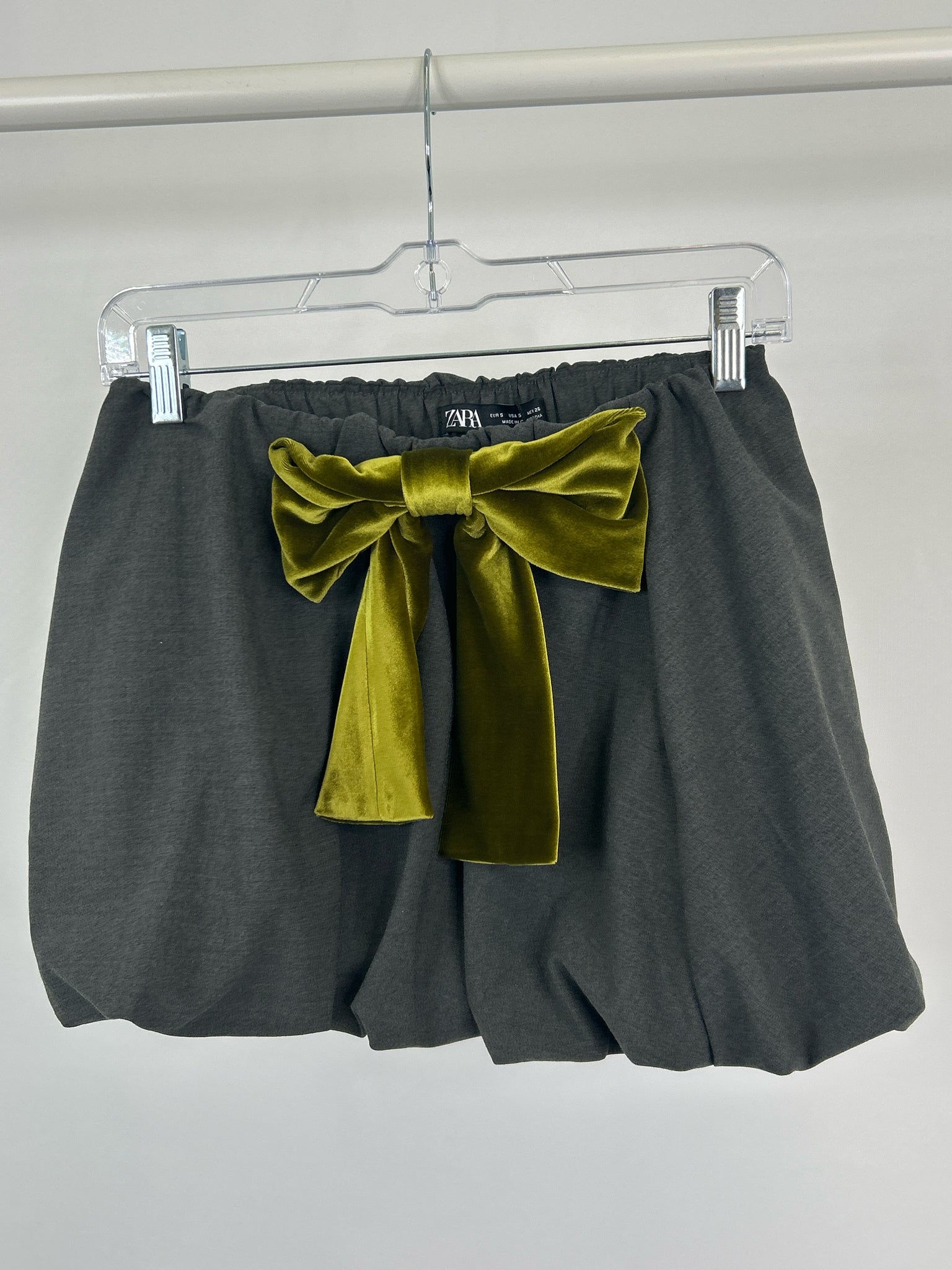 ZARA Size S Gray Women Skirt