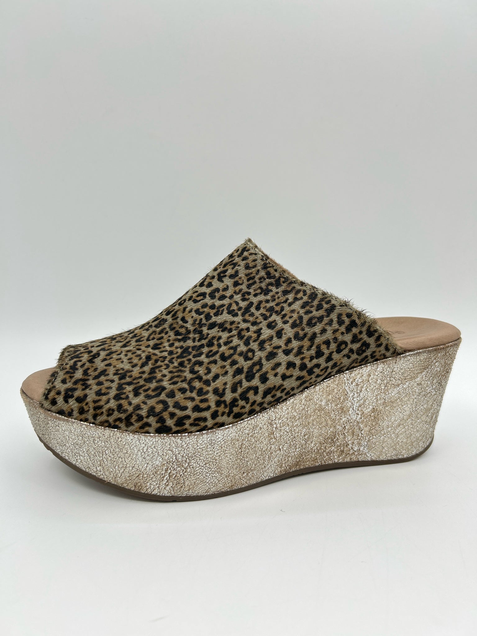 CHOCOLAT BLU Size 7 Animal Print Women Sandal