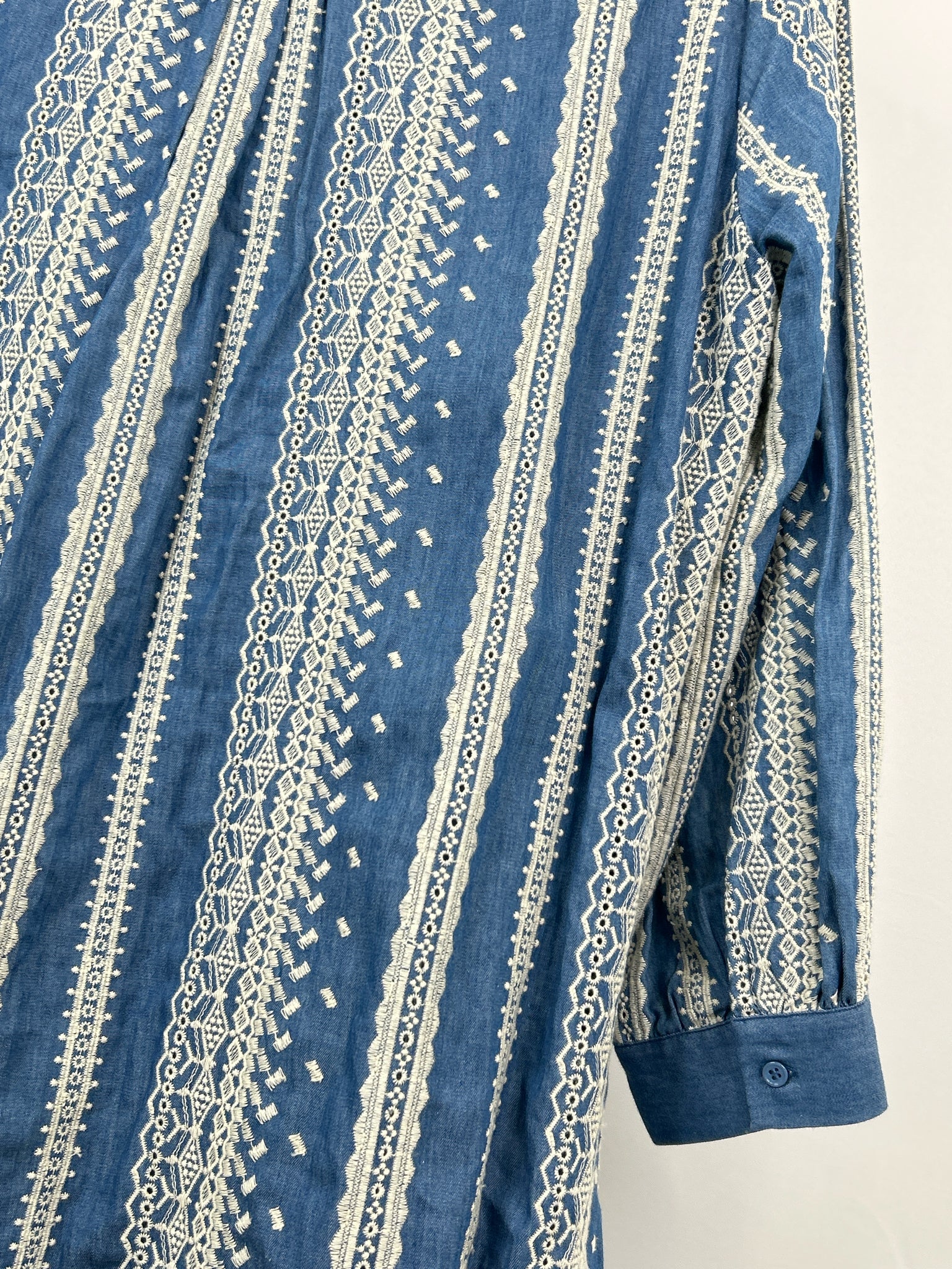ZARA Size XXL Chambray and white Women Dress