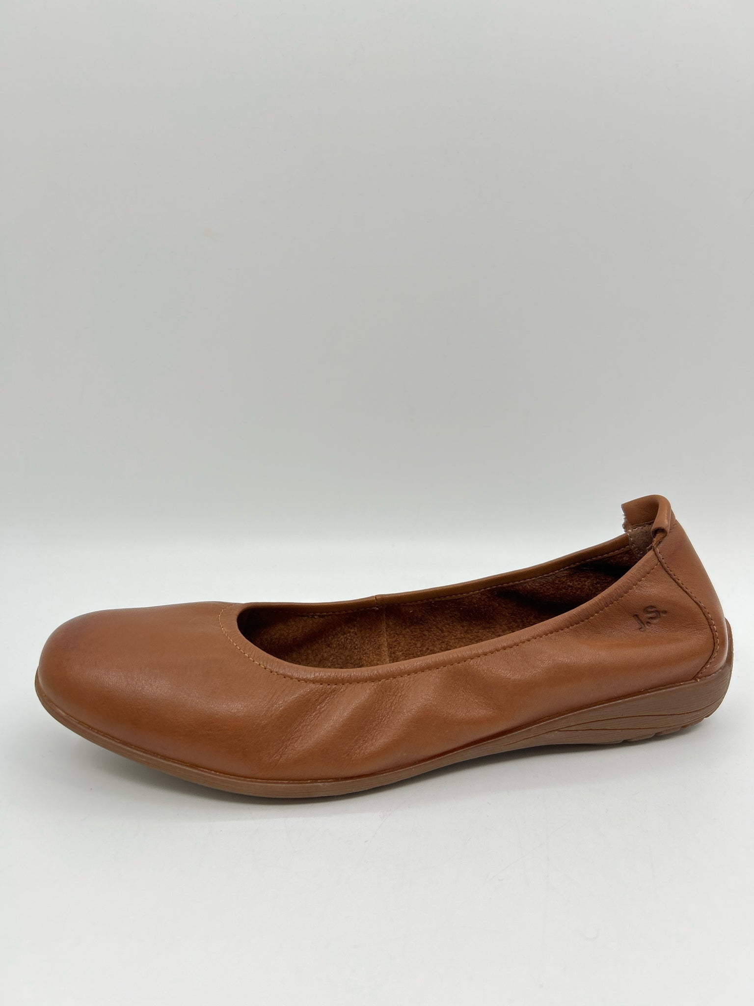 JOSEF SEIBEL Size 39 Tan Women Flats