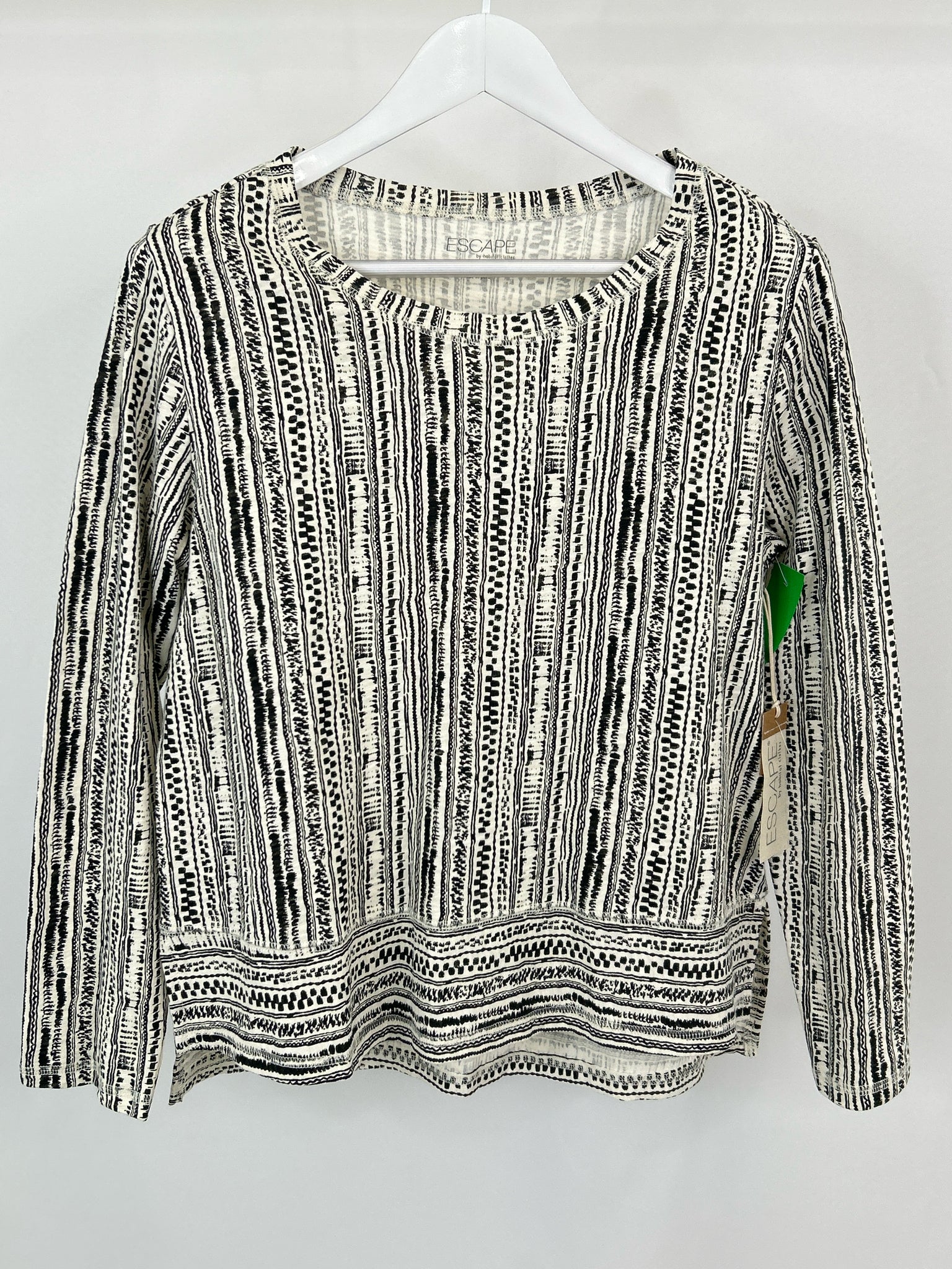 Escape by Habitat Clothes Size S IVORY AND BLACK Women T-shirt