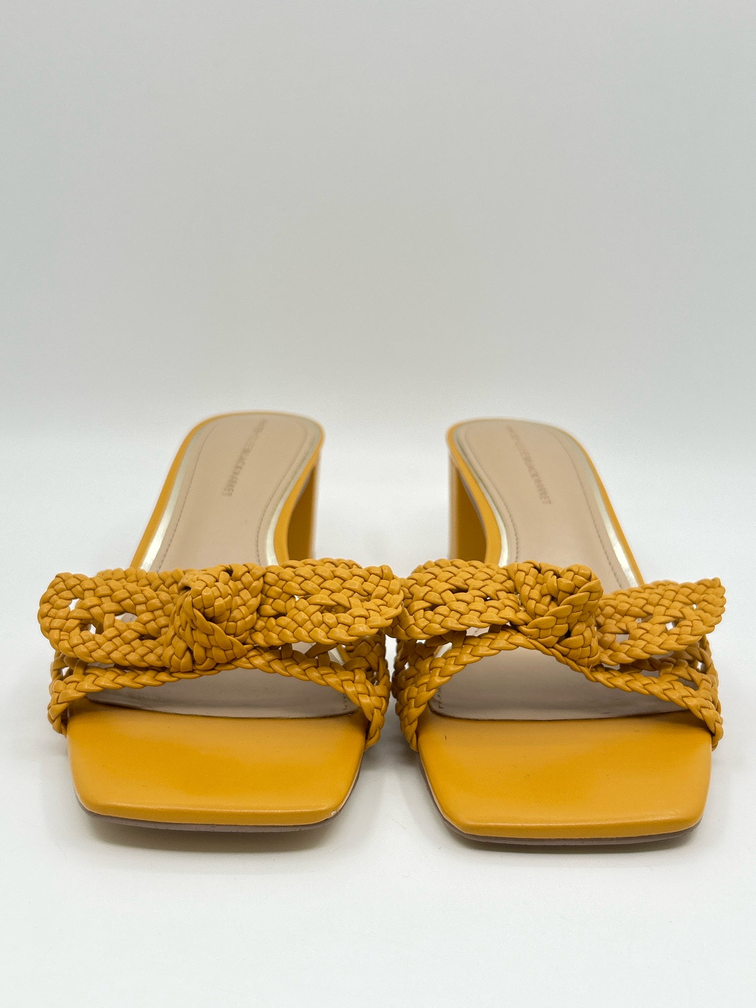 White House Black Market Size 9.5M Yellow Women Sandal