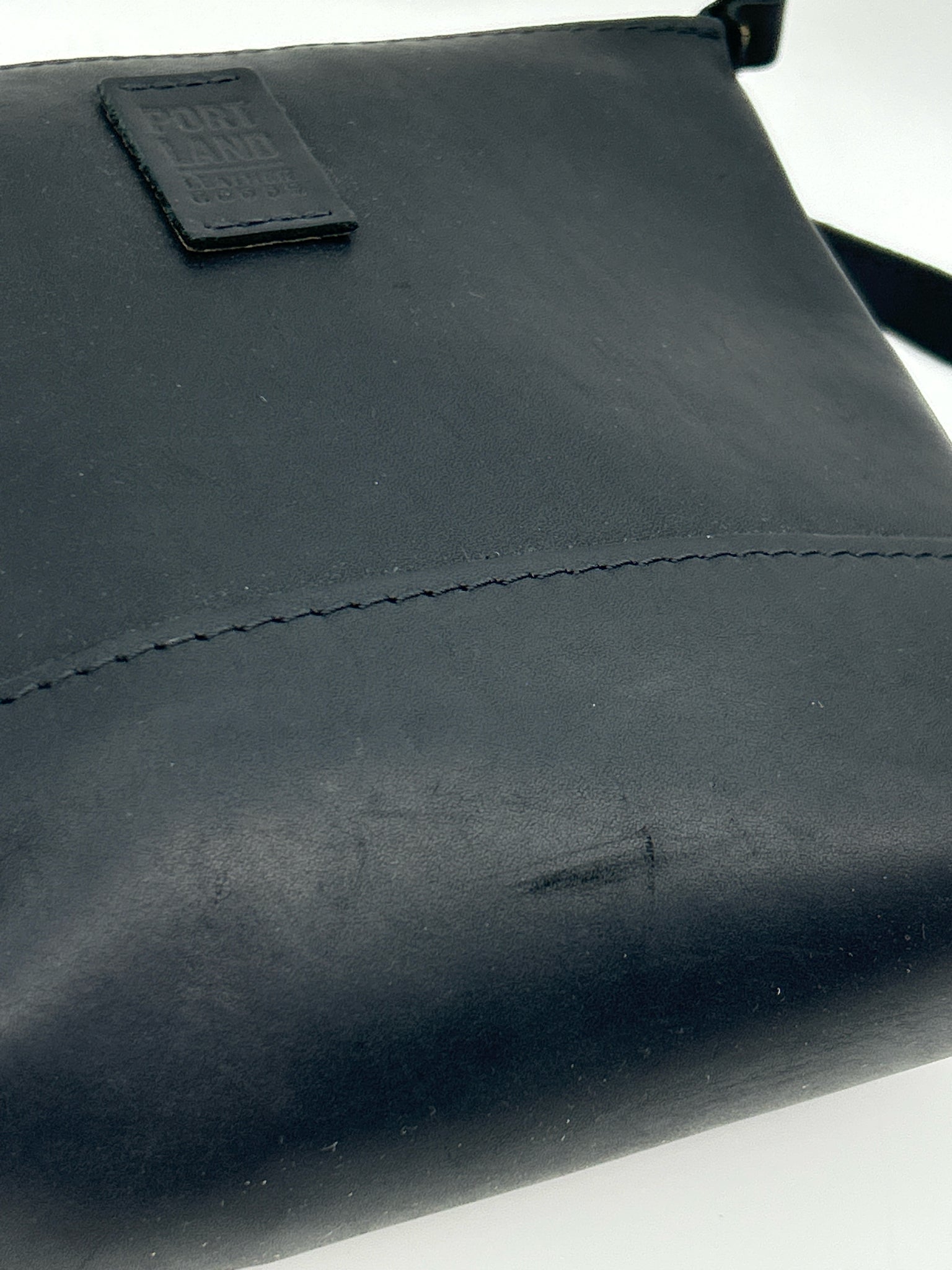PORTLAND LEATHER GOODS Black Women Purse