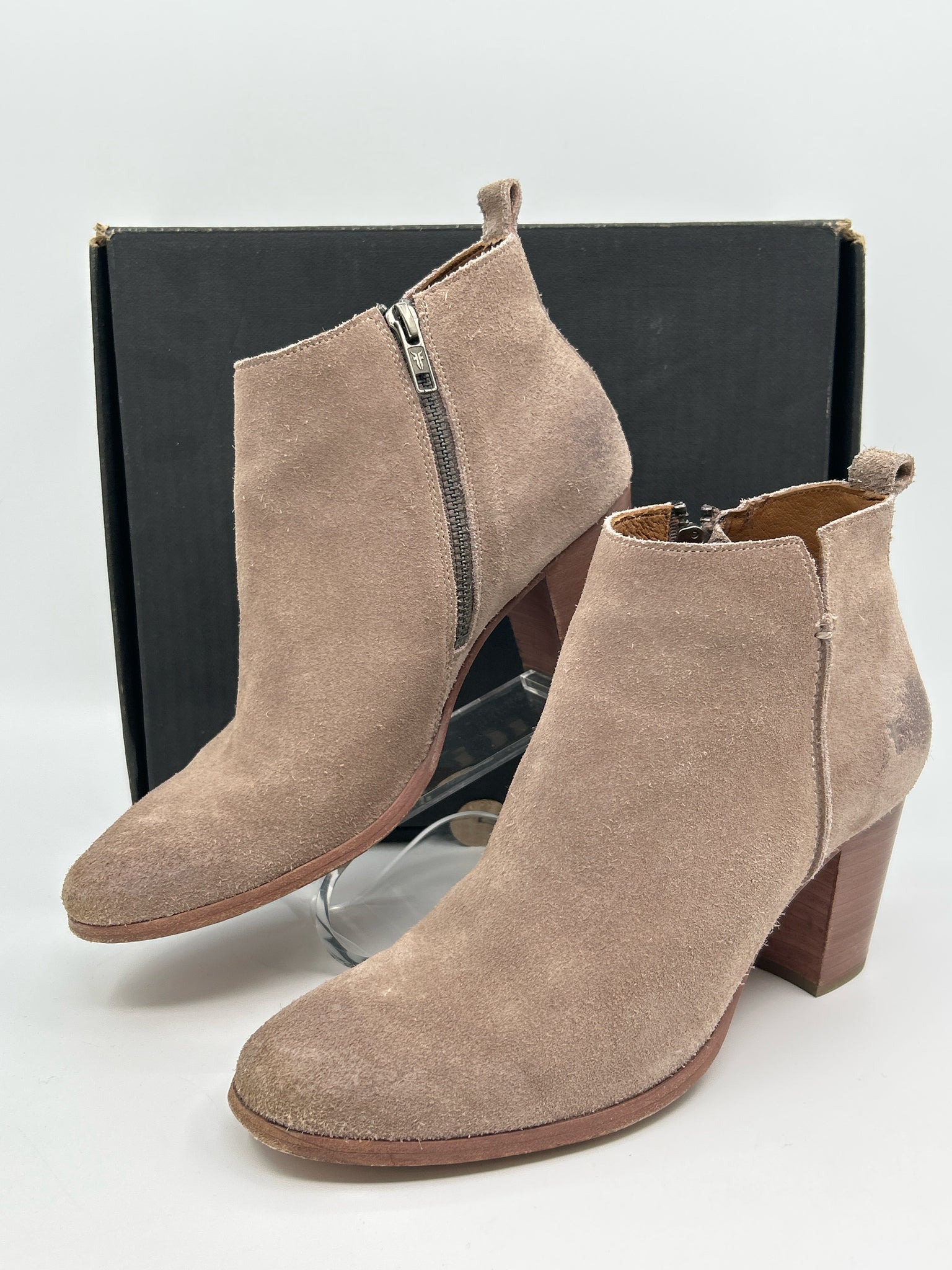 FRYE Size 8.5M Taupe Women Booties